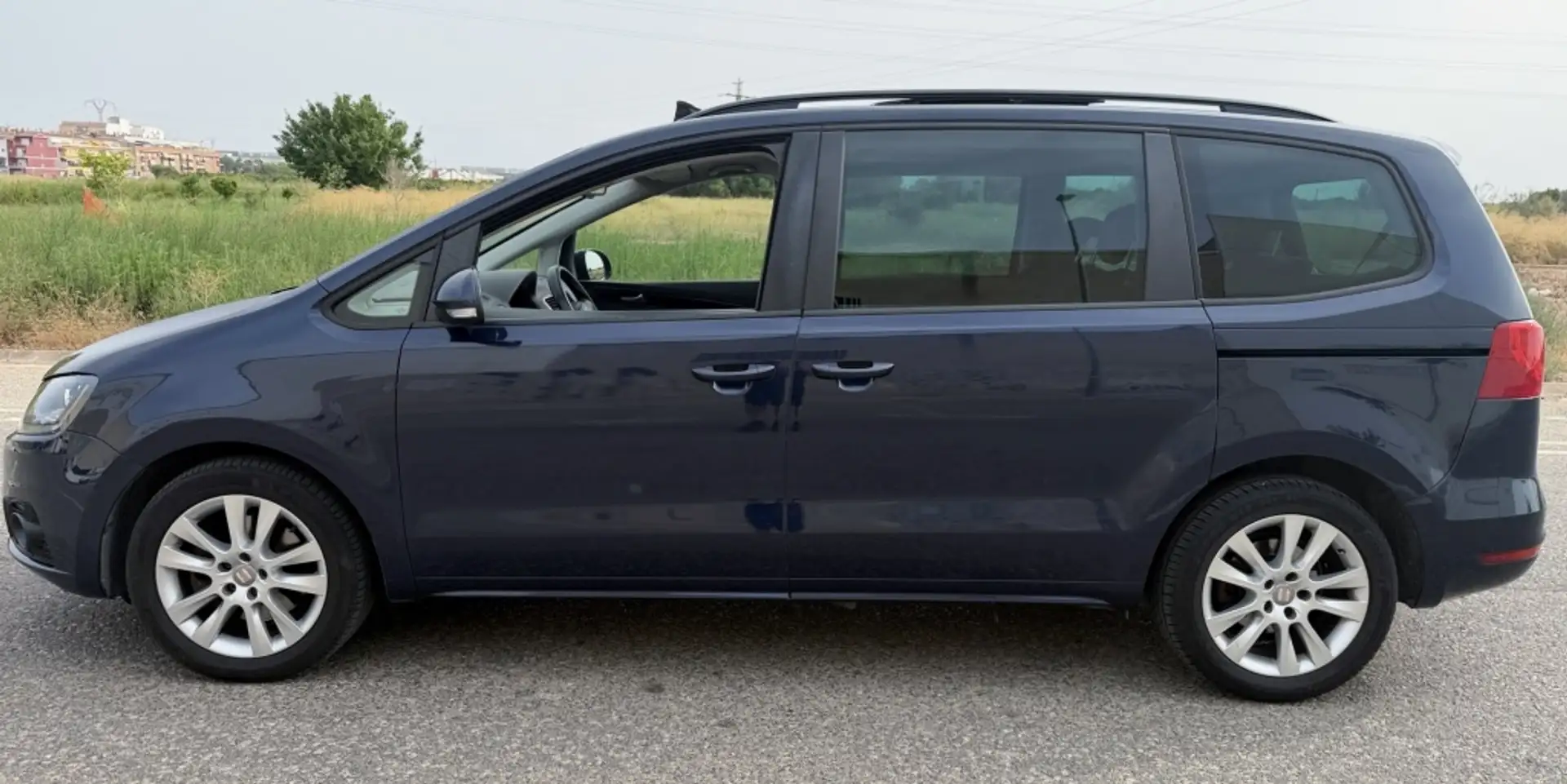 Volkswagen Sharan 2.0TDI Advance BMT DSG 177 Azul - 2