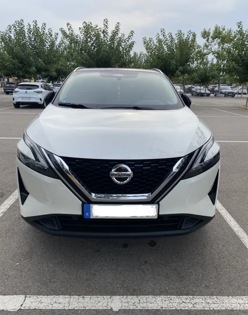 Nissan Qashqai Premiere Edition - 2