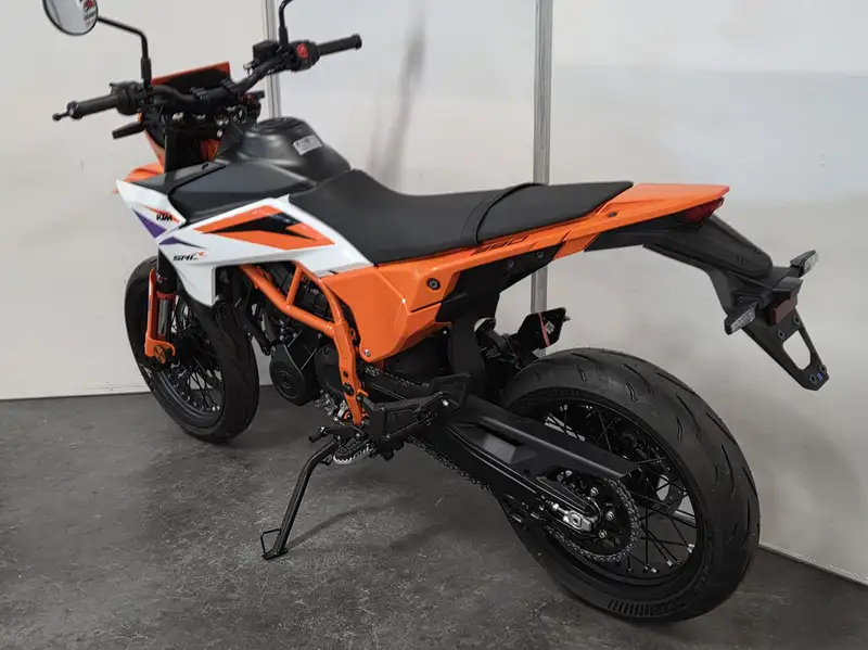 KTM 390 SMC R - foto 7