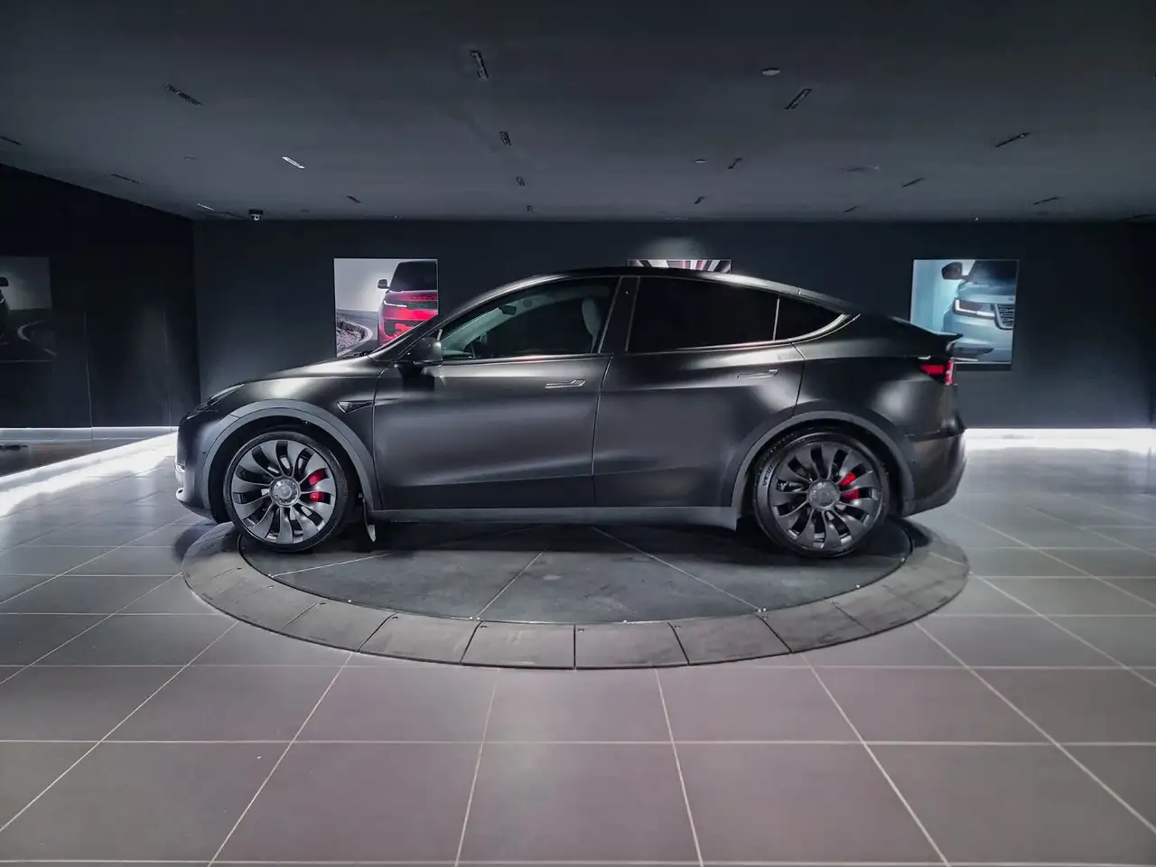 Tesla Model Y снимка Tesla Model Y