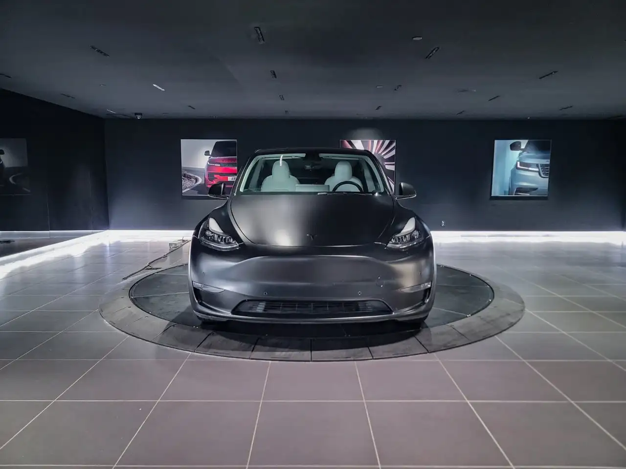 Tesla Model Y снимка Tesla Model Y