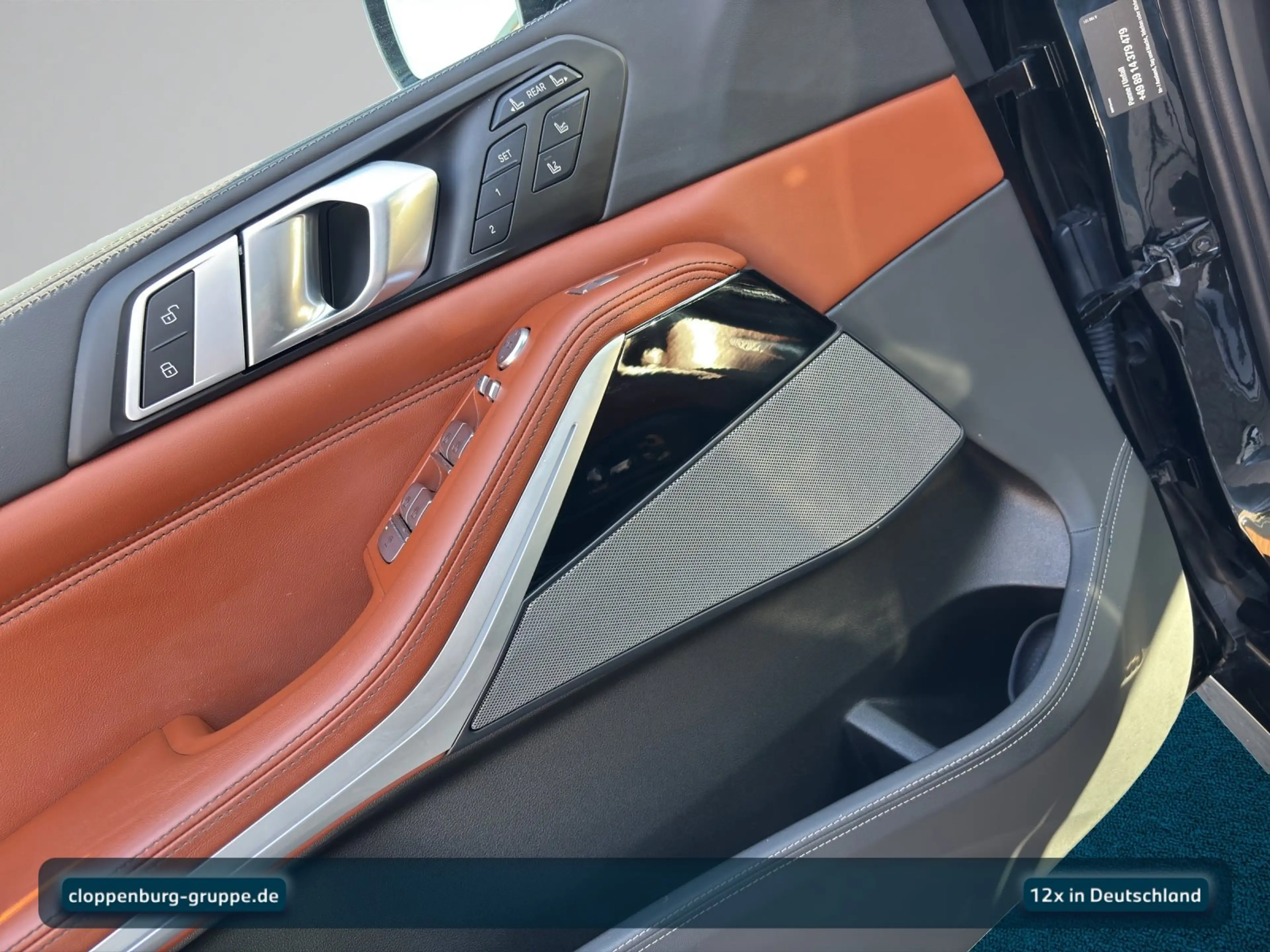 BMW X7 xDrive40i — photo 12