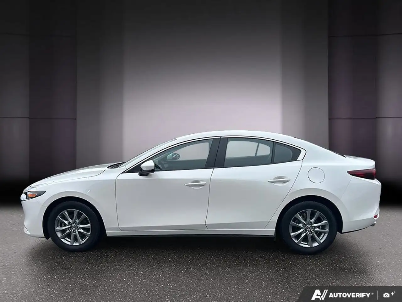 Mazda 3 снимка Mazda 3