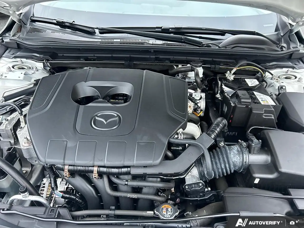 Mazda 3 снимка Mazda 3