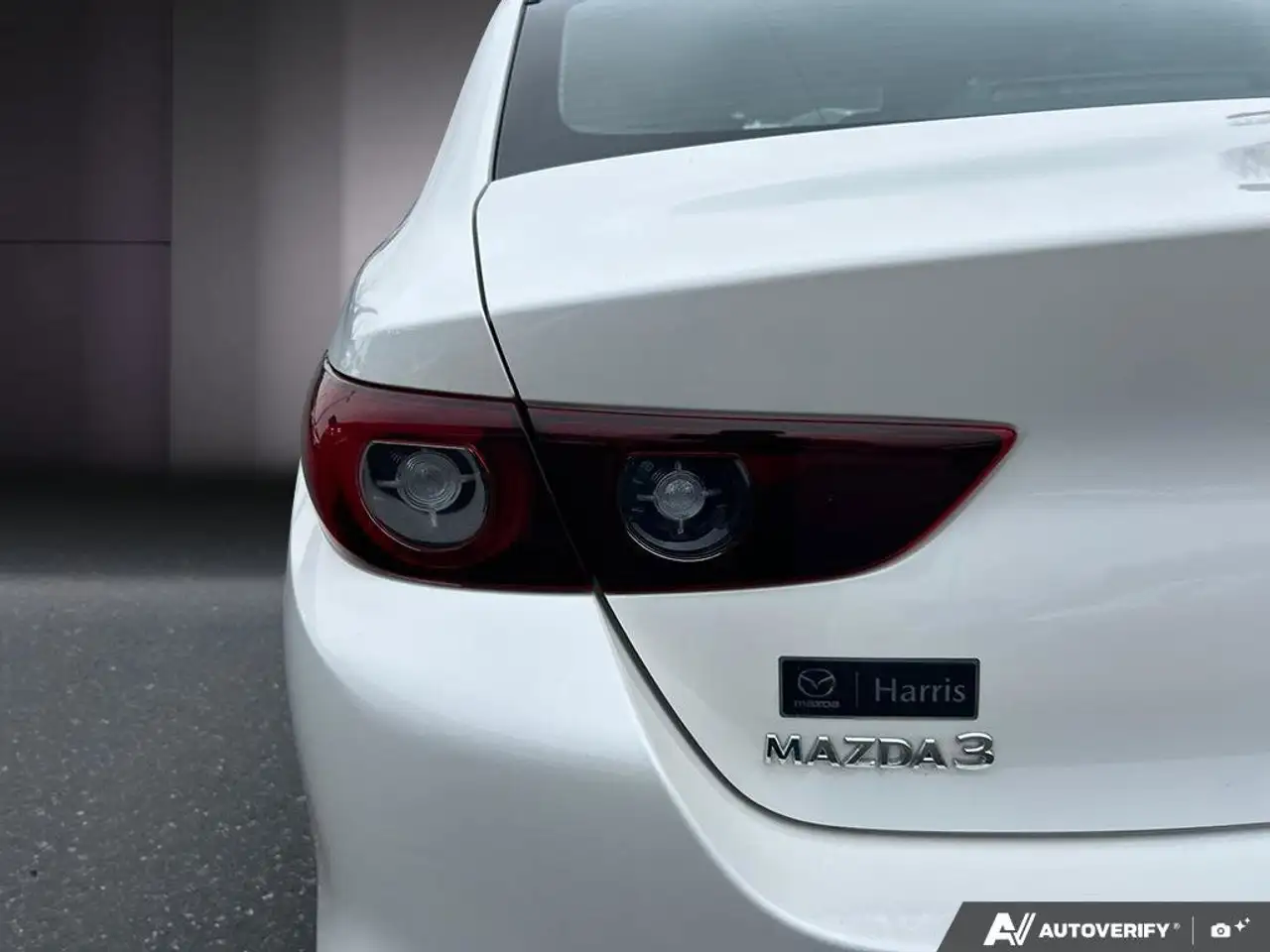 Mazda 3 снимка Mazda 3