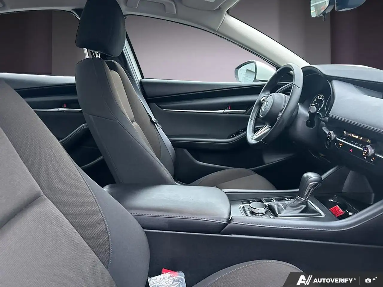 Mazda 3 снимка Mazda 3
