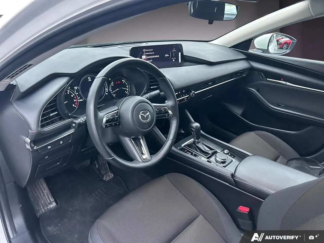 Mazda 3 снимка Mazda 3