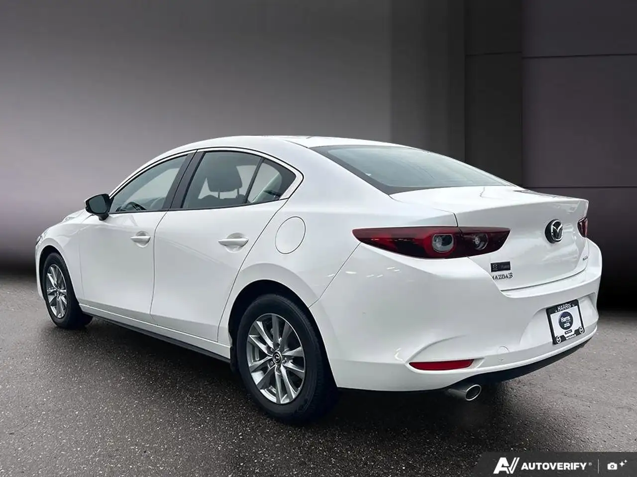 Mazda 3 снимка Mazda 3