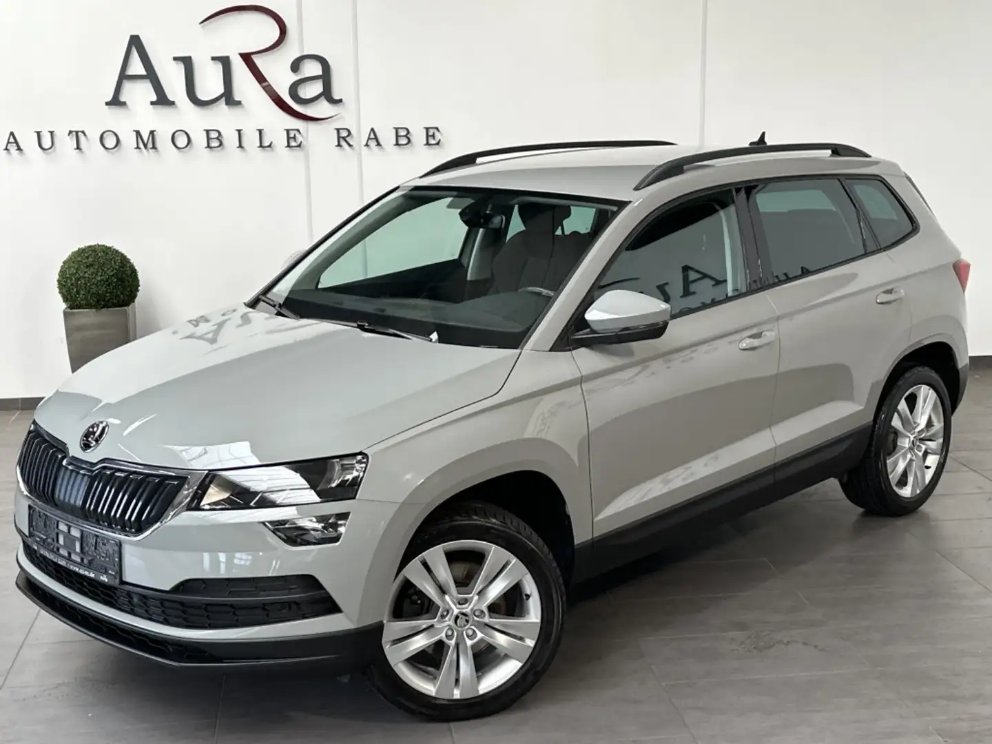 Skoda Karoq 2.0 TDI Style SHZ+AHK+CARPLAY+EU6dT+18Zo+2Hd Grey - 2