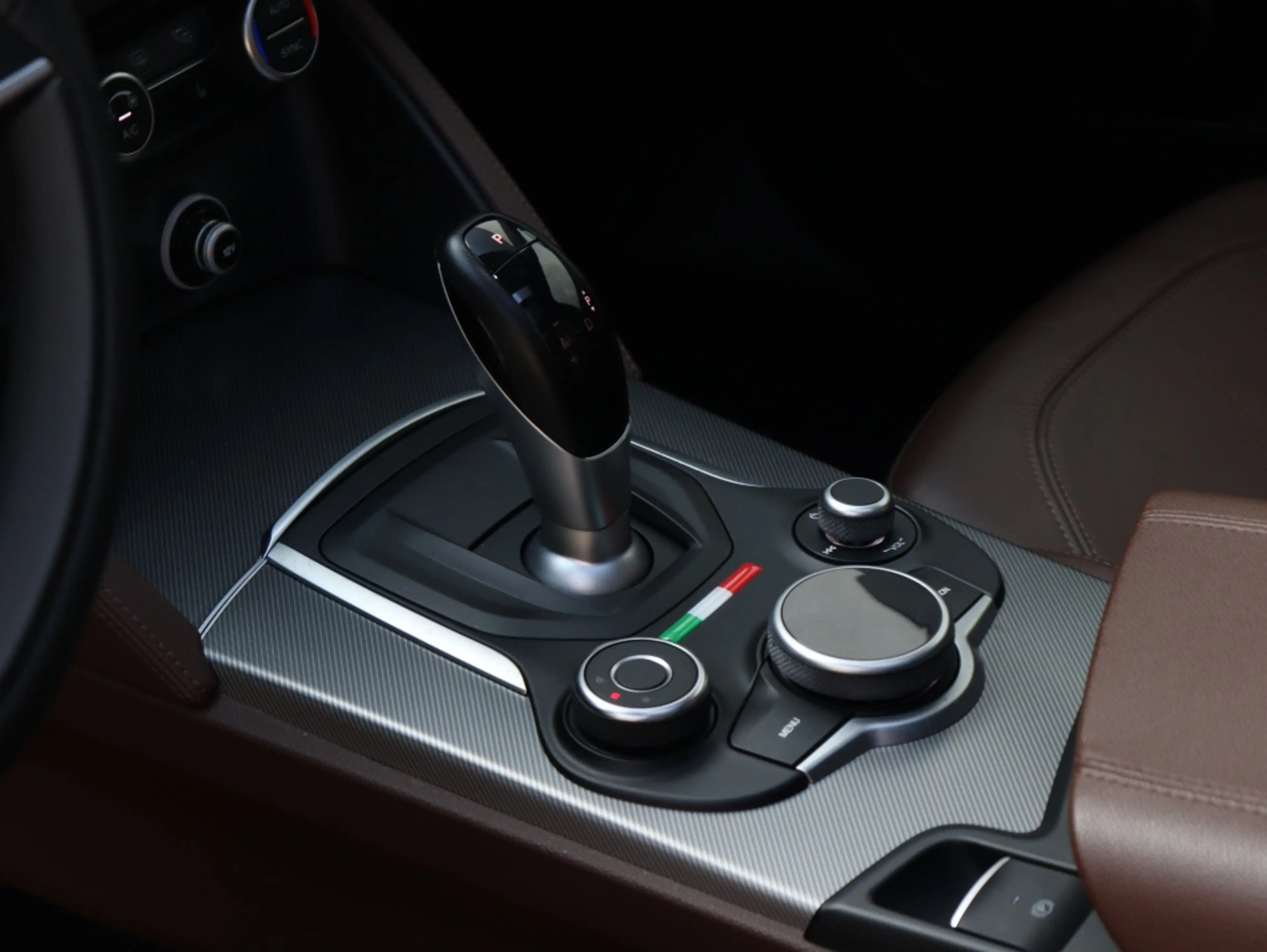 Alfa Romeo Stelvio 2.0 Turbo 280 PK AWD B-Tech | Veloce | Pano | Driv — photo 11