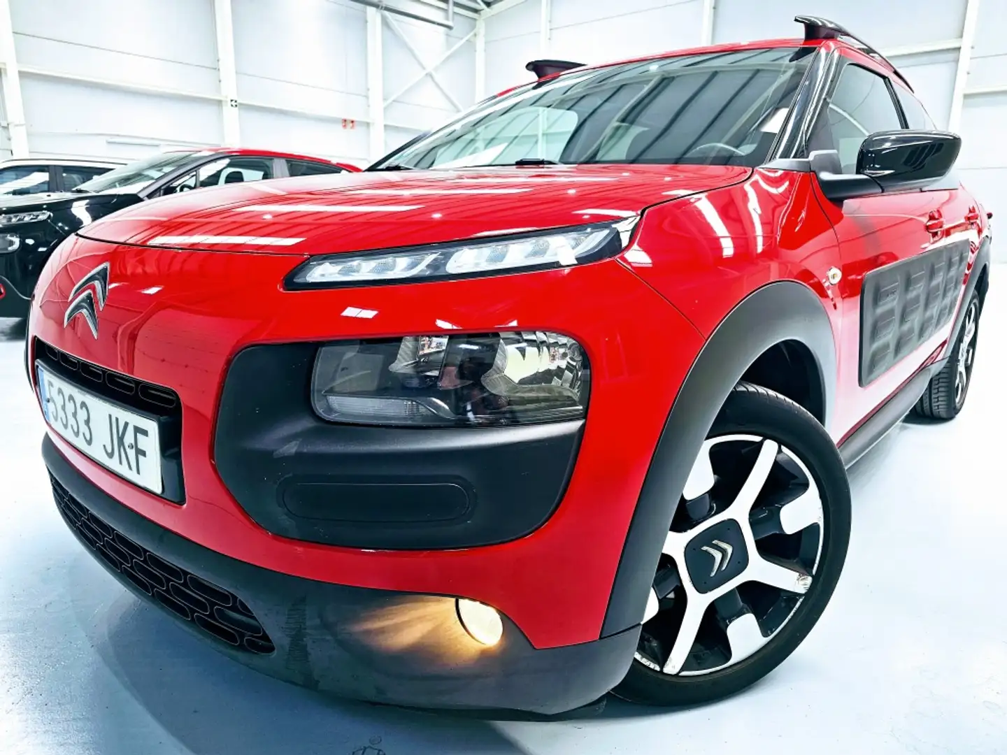 Citroen C4 Cactus 1.2 PureTech Feel 82 Rojo - 1