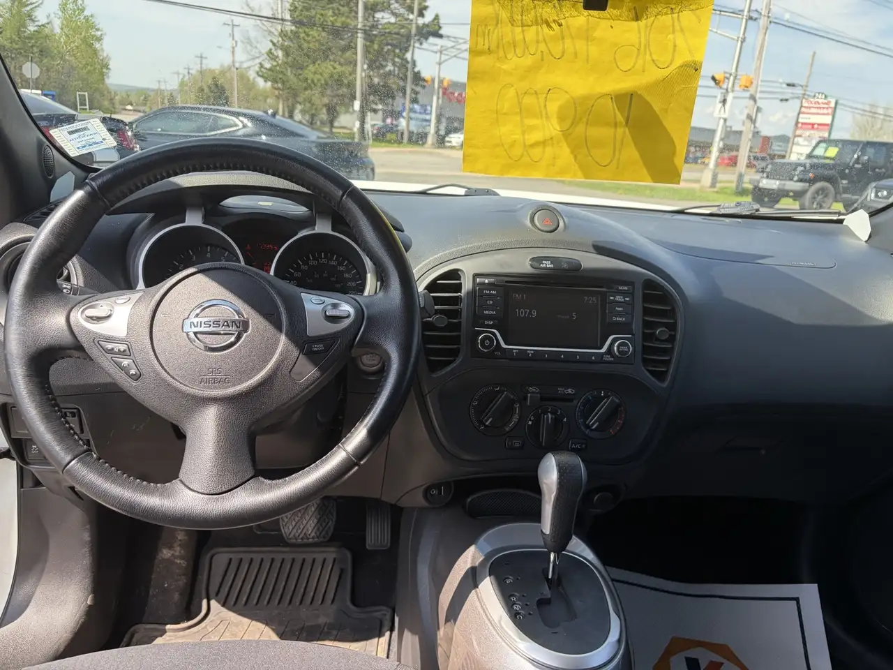 Nissan Juke снимка Nissan Juke