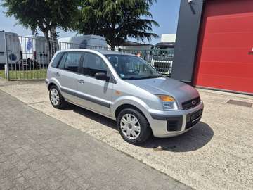 1.4i - Airco - Trekhaak + Keuring - Garantie