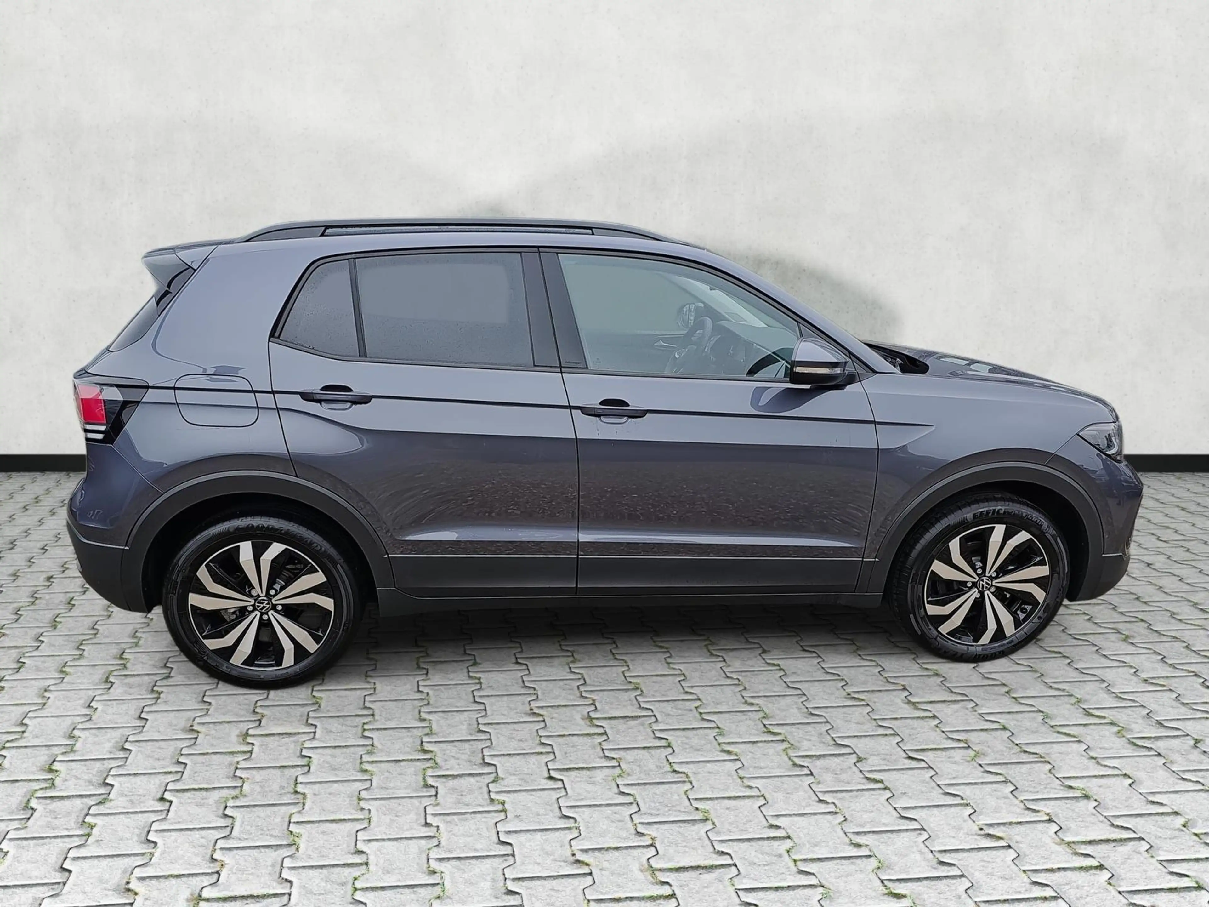 Volkswagen T-Cross 1.0 TSI DSG Life Kessy ACC  17"Manila — photo 9