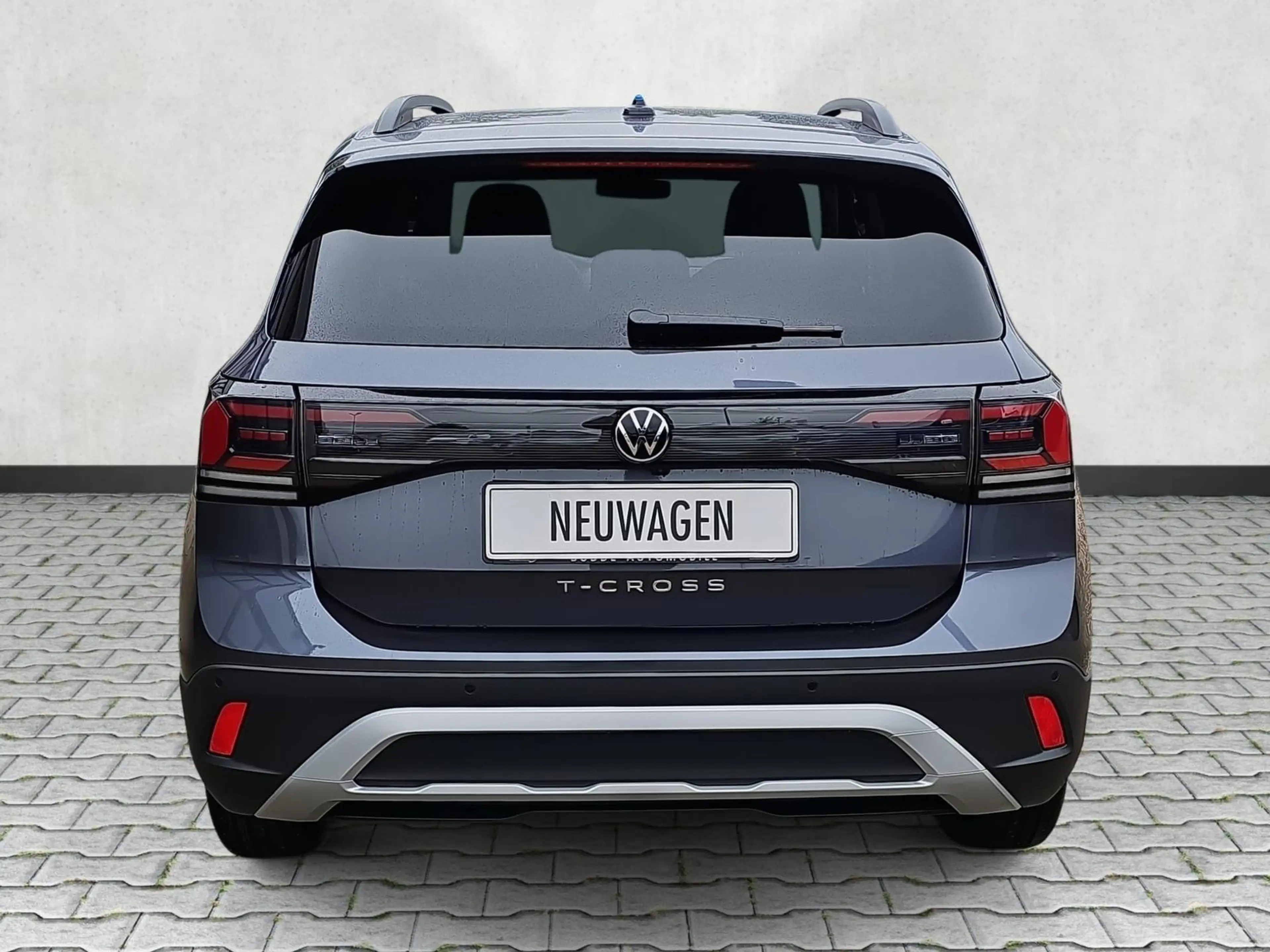 Volkswagen T-Cross 1.0 TSI DSG Life Kessy ACC  17"Manila — photo 7