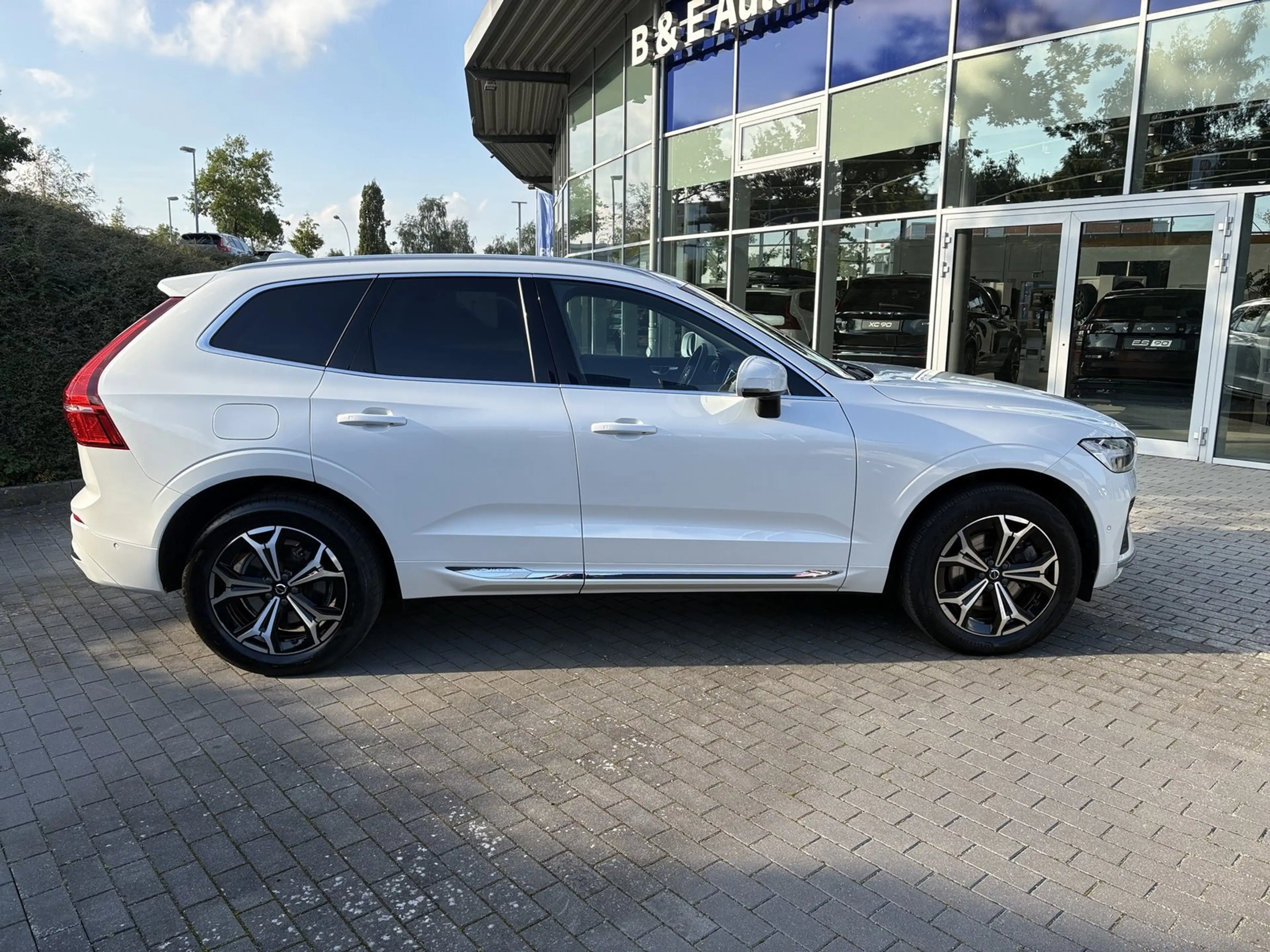 Volvo XC60 T6 AWD Inscription Expr. Plug-In — photo 5