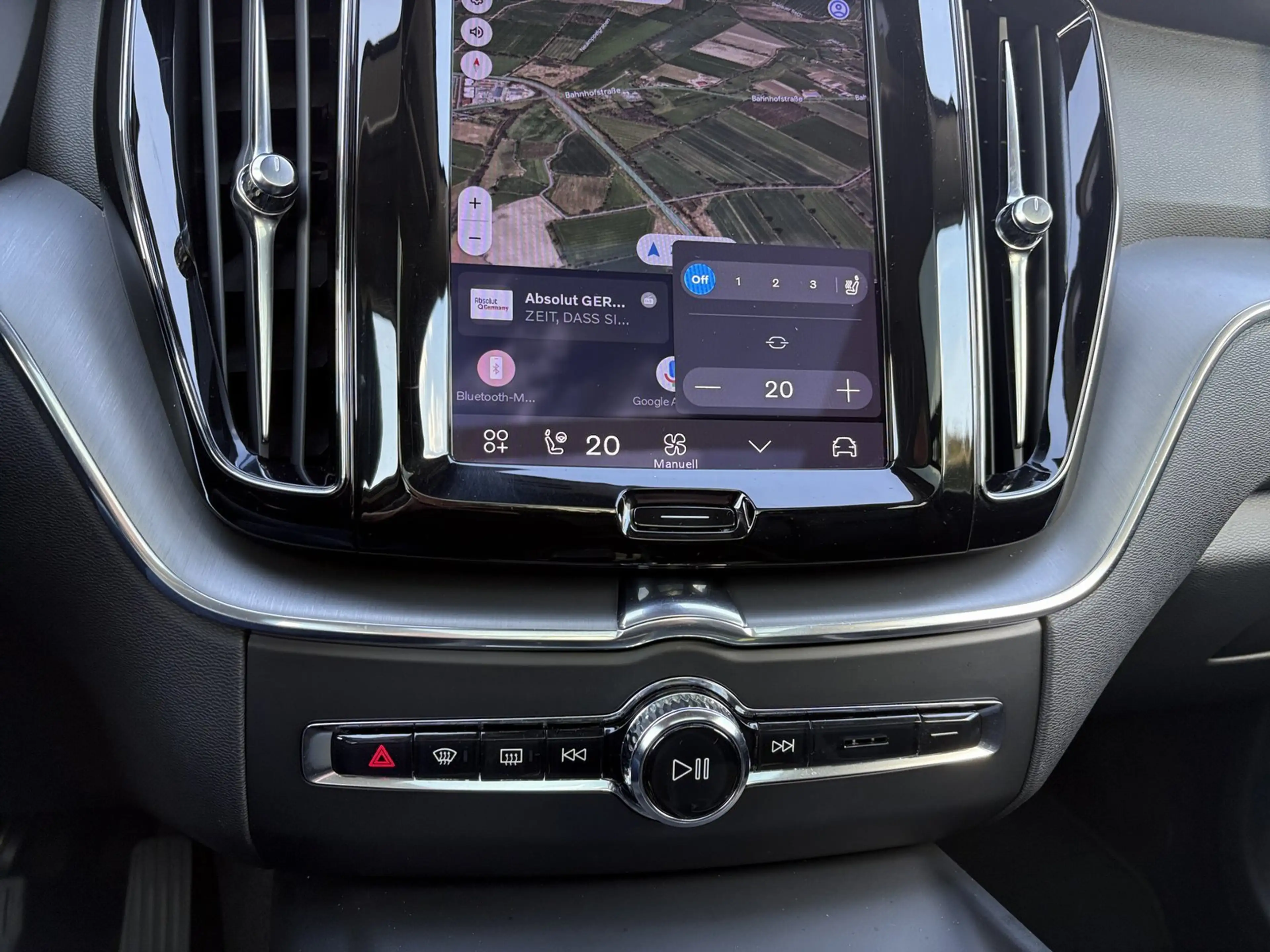 Volvo XC60 T6 AWD Inscription Expr. Plug-In — photo 14