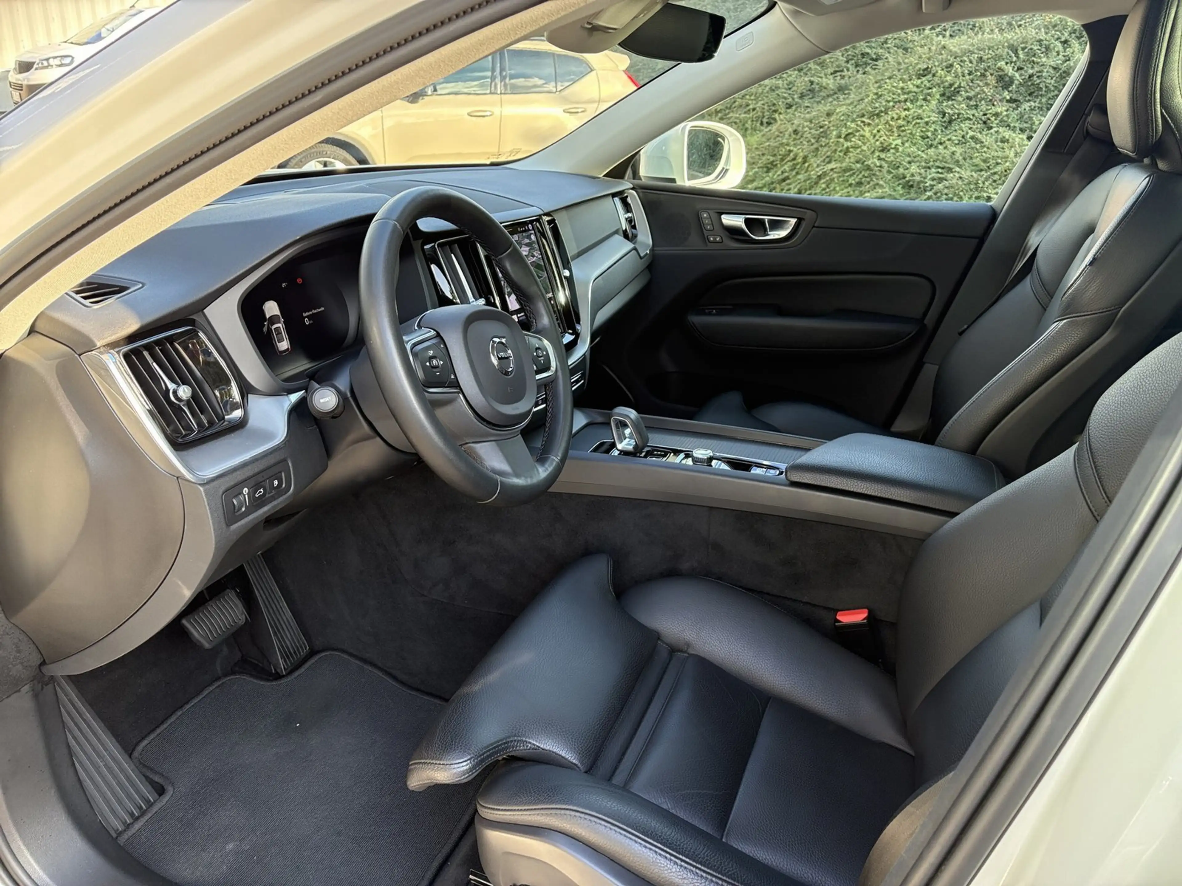 Volvo XC60 T6 AWD Inscription Expr. Plug-In — photo 7