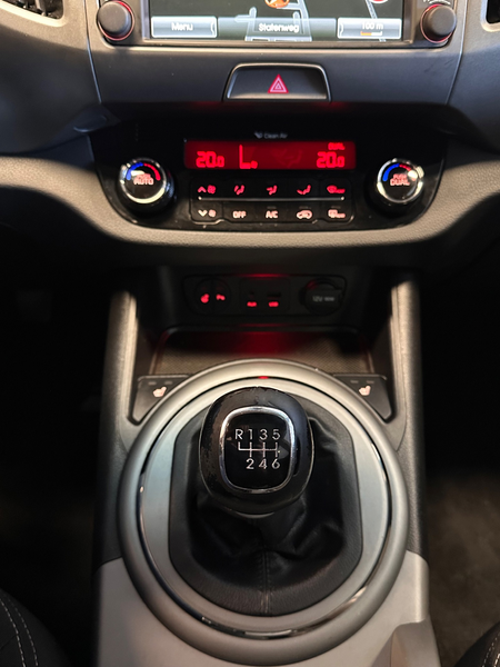 Kia Sportage 2015 / DynamicPlusLine / Camera / Navi / Cruise — photo 10