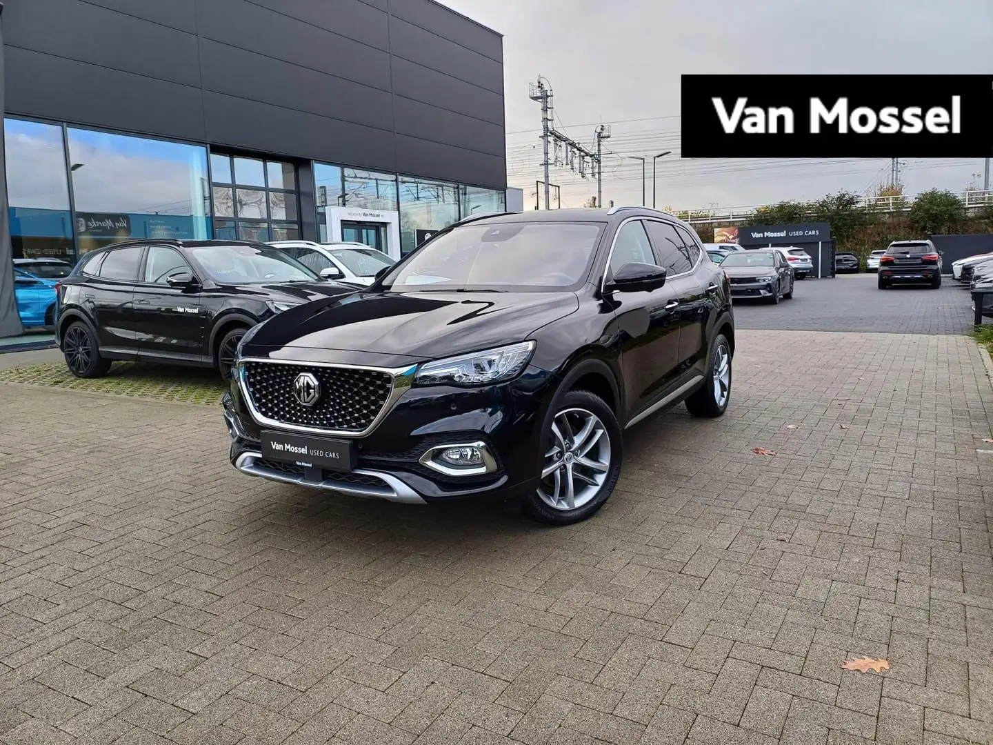 MG EHS 1.5 TGDI Luxury PHEV Zwart - 1