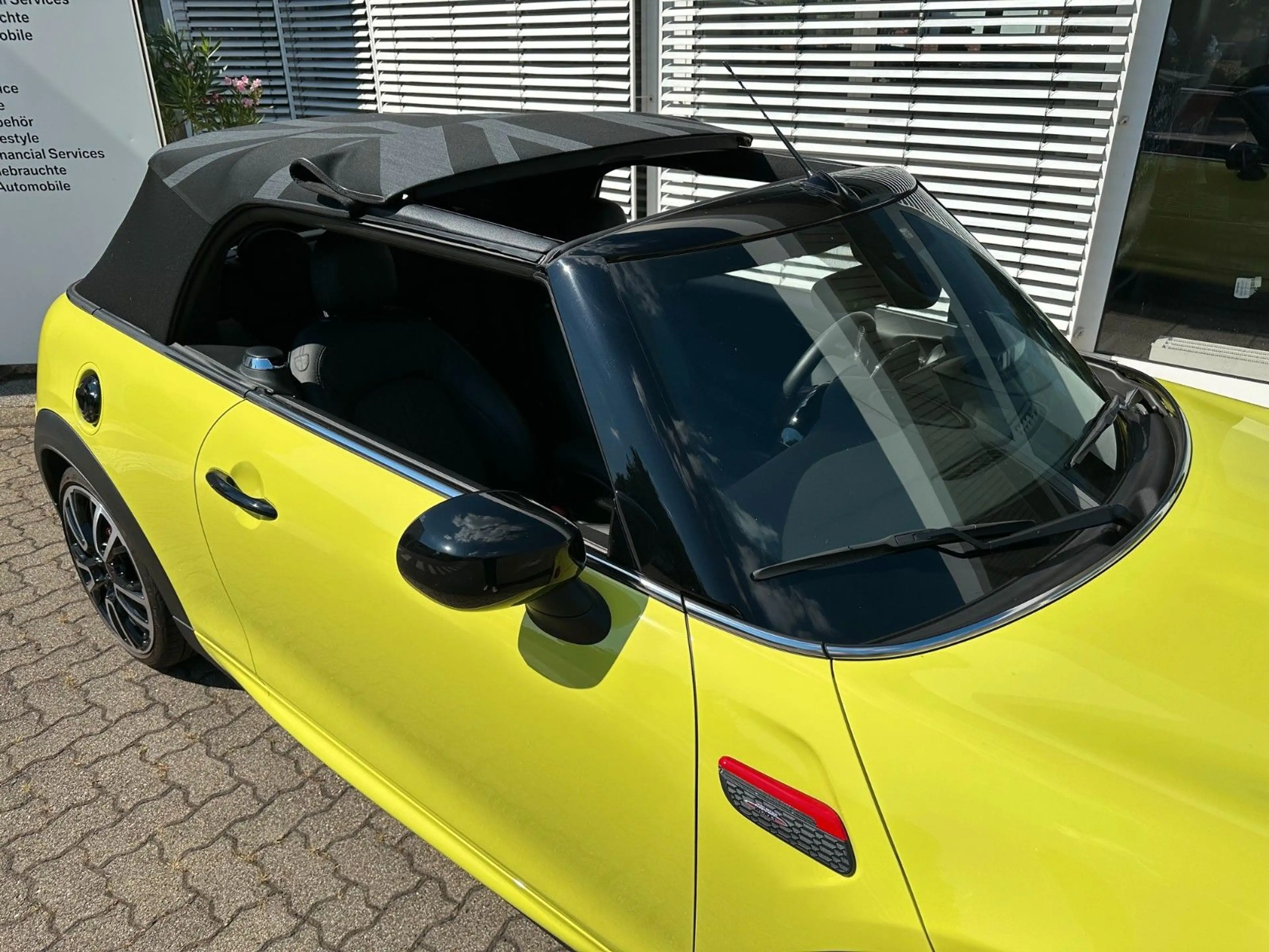MINI John Cooper Works Cabrio +Hifi h/k +RFK +Akt.Ges — photo 3