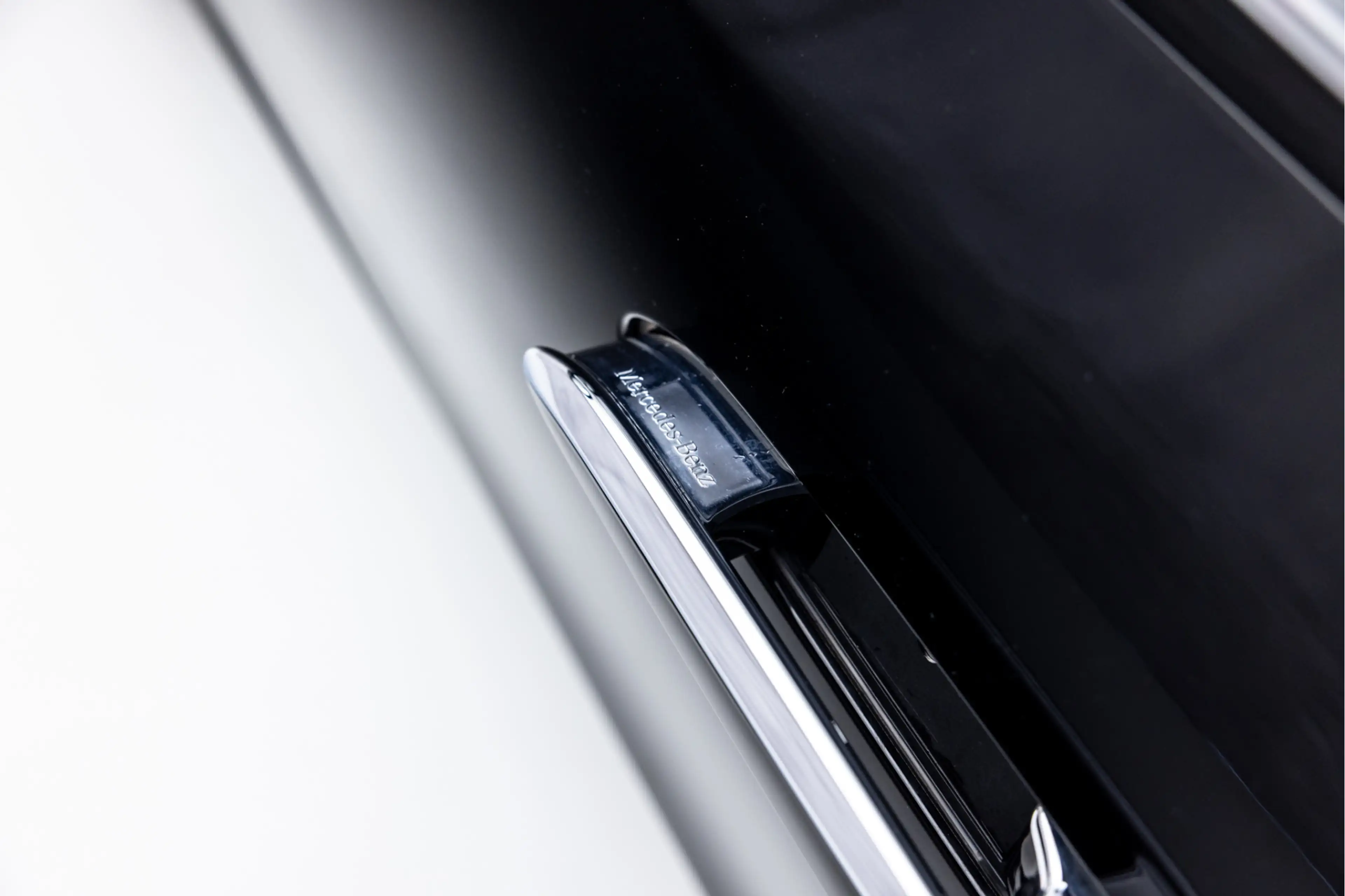 Mercedes-Benz E 400 e 4MATIC AMG Line | Pano | Hyperscreen | Stoelvent — photo 12
