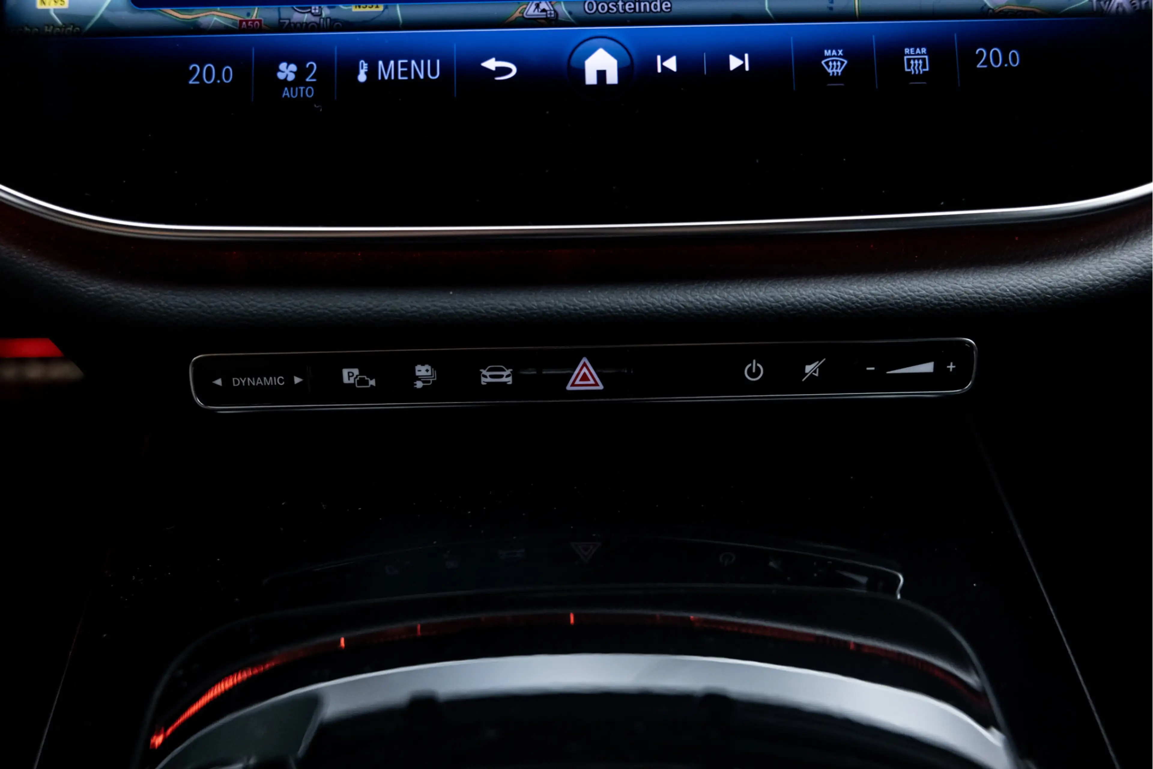 Mercedes-Benz E 400 e 4MATIC AMG Line | Pano | Hyperscreen | Stoelvent — photo 48