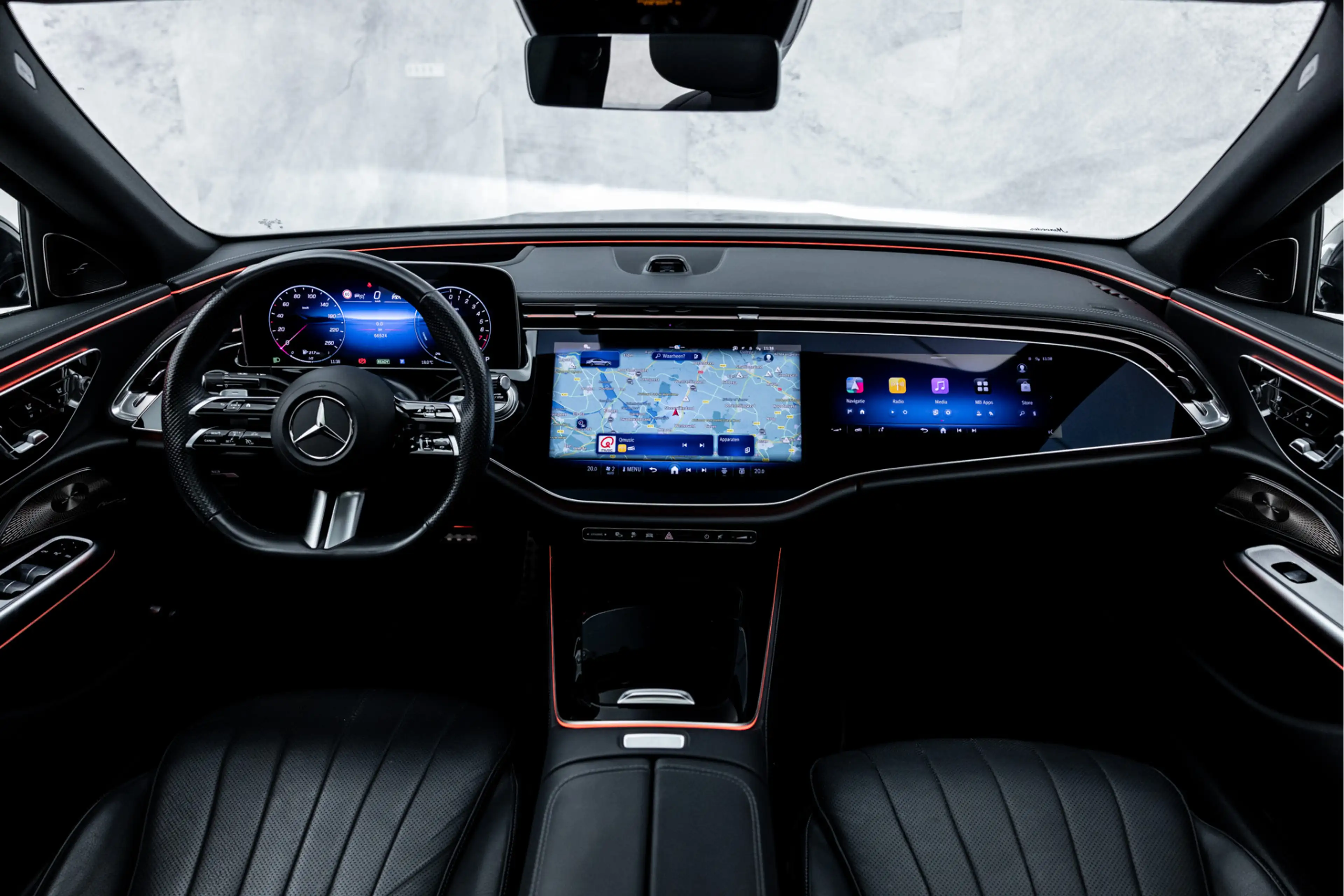 Mercedes-Benz E 400 e 4MATIC AMG Line | Pano | Hyperscreen | Stoelvent — photo 16