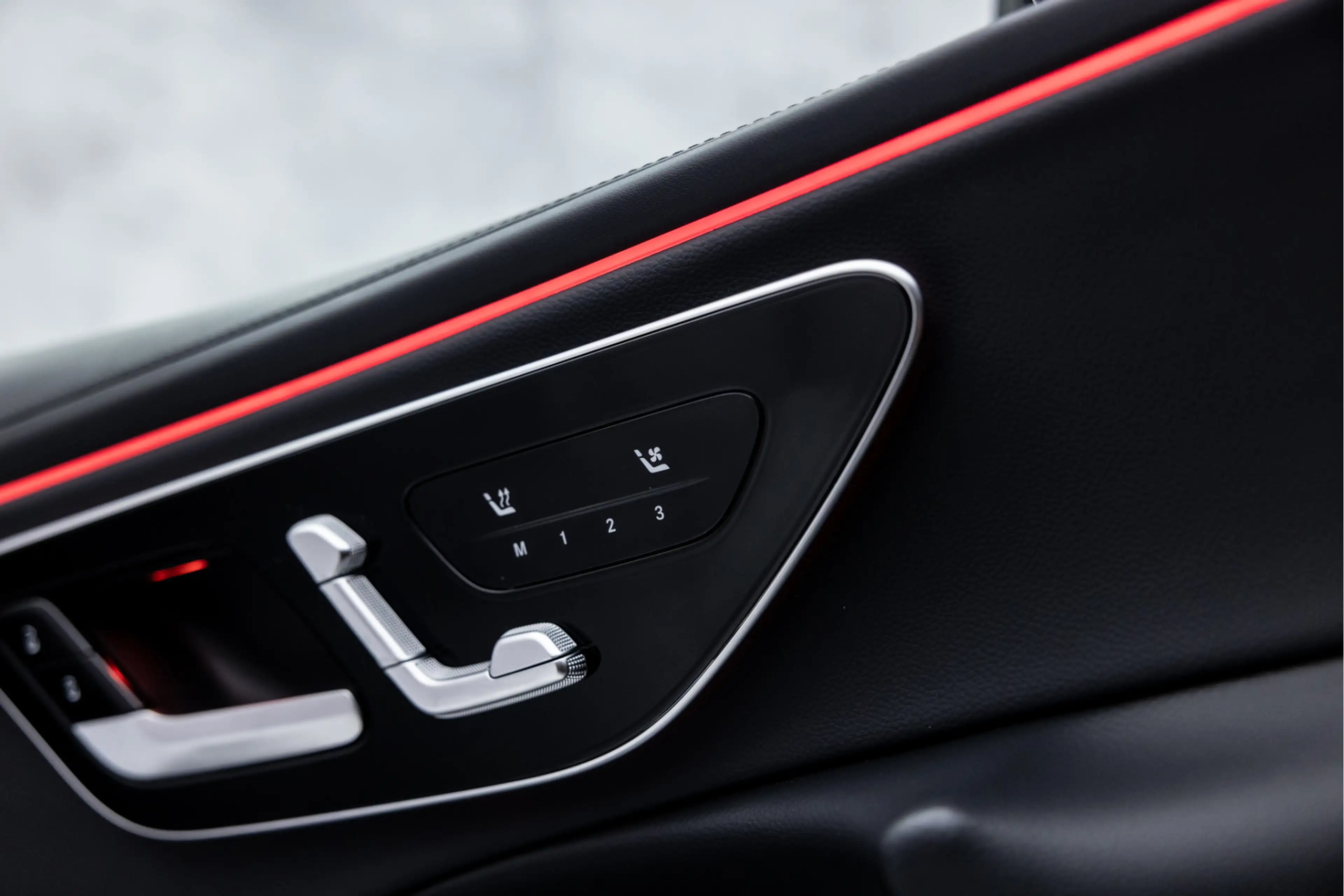 Mercedes-Benz E 400 e 4MATIC AMG Line | Pano | Hyperscreen | Stoelvent — photo 27