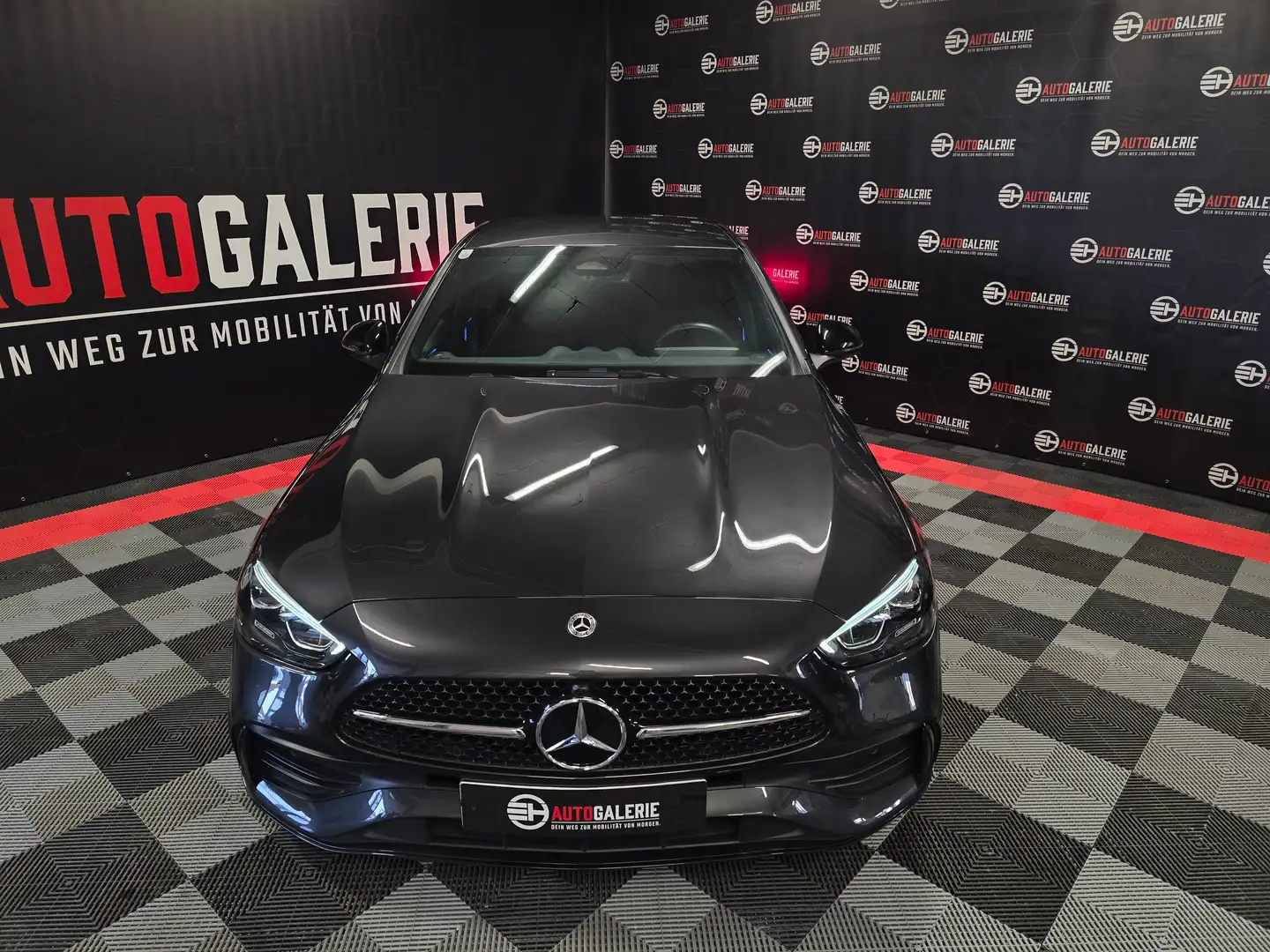 Mercedes-Benz C 220 C 220 d C-Klasse Limousine (Werksgarantie 03/2029) Grau - 2