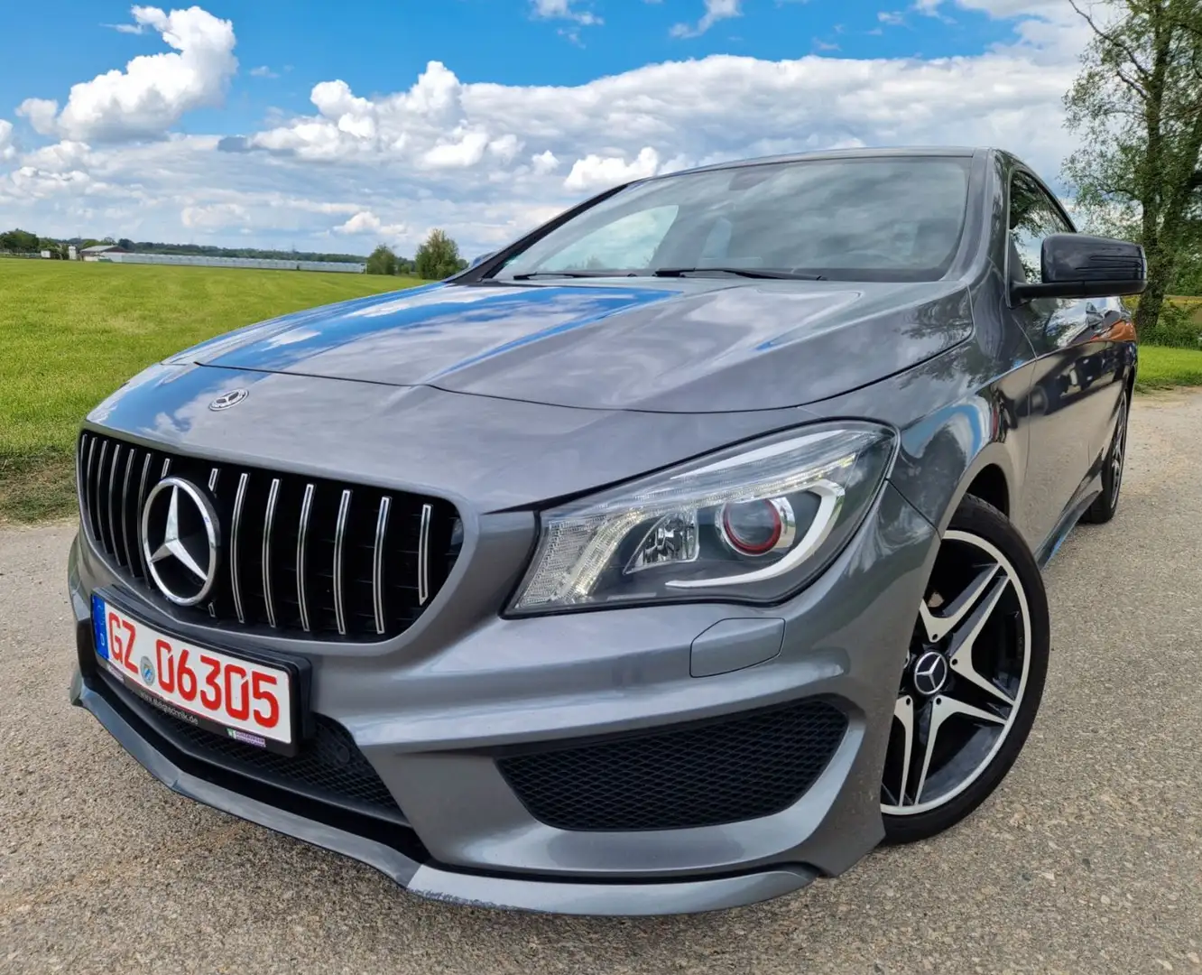 Mercedes-Benz CLA 180 CDI * AMG-LINE * TÜV+INSPEKTION NEU Grau - 1