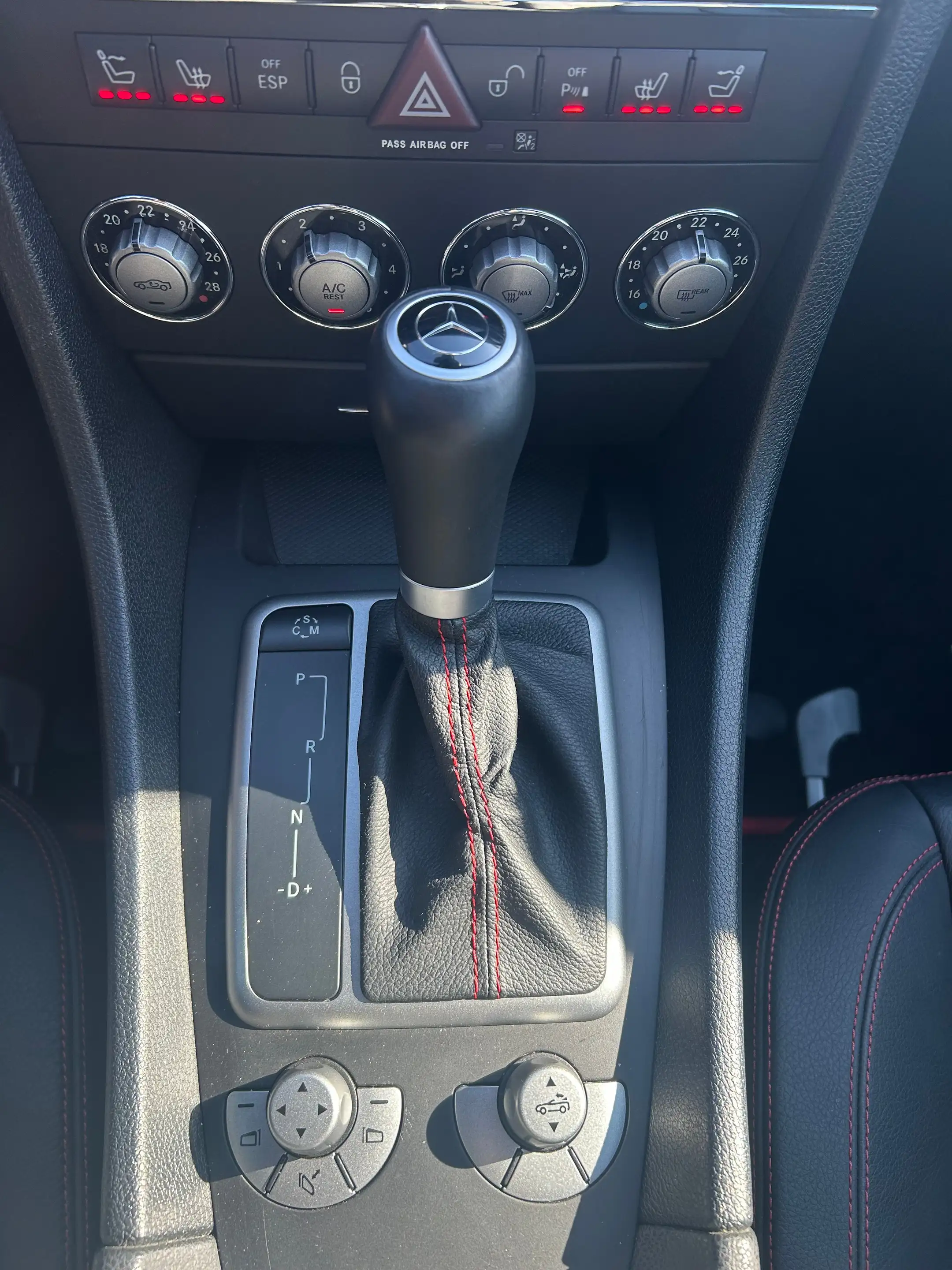 Mercedes-Benz SLK 350 SLK 350 AMG Sport-Paket Leder Xenon Airscarf/giude — photo 12