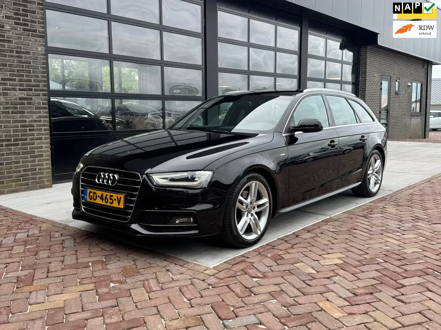 Audi A4 Avant 1.8 TFSI S Edition | S-line | 1/2 Leer | Nav Zwart - 1