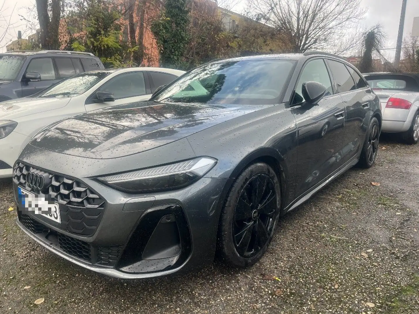 Audi A5 Avant TDI 150 kW mHEV+ S tronic S Line BLACK PACK Grau - 2