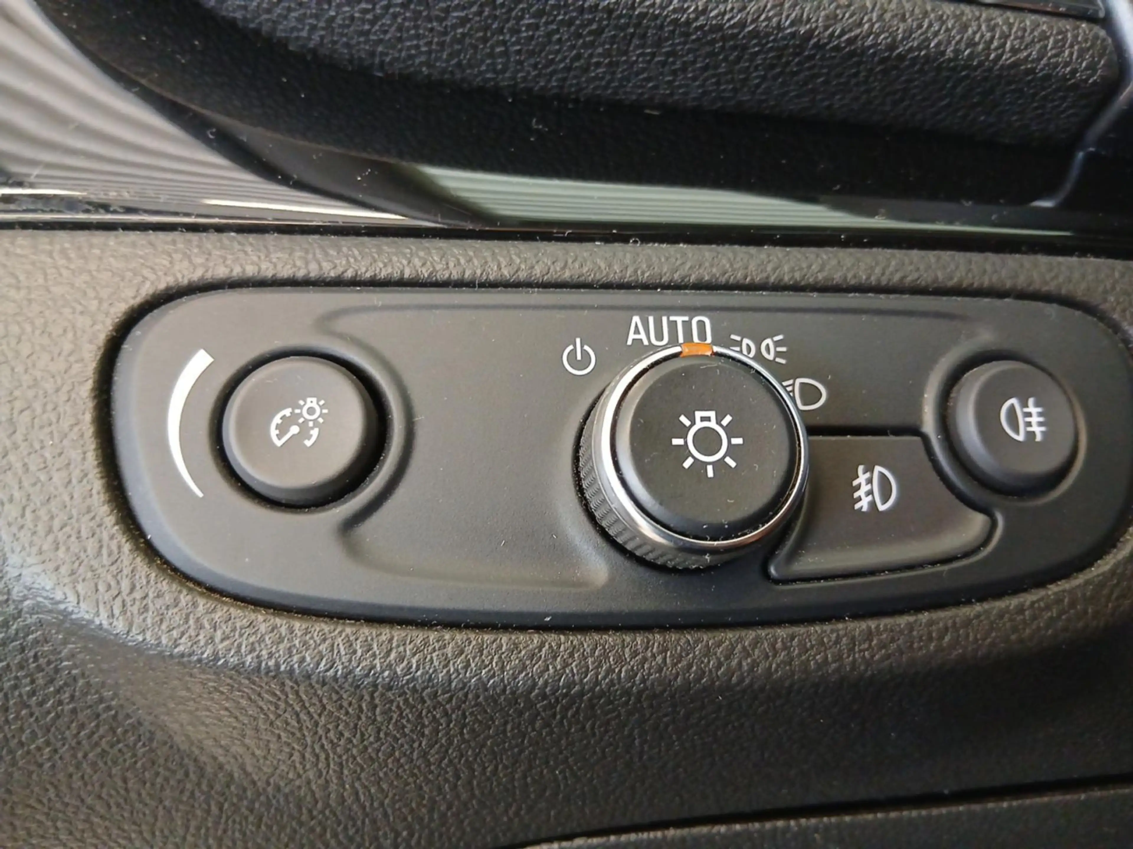 Opel Mokka X 1.4 Turbo ON Aut. *NAV*BOSE*GRA*PDC*SHZ* — photo 15