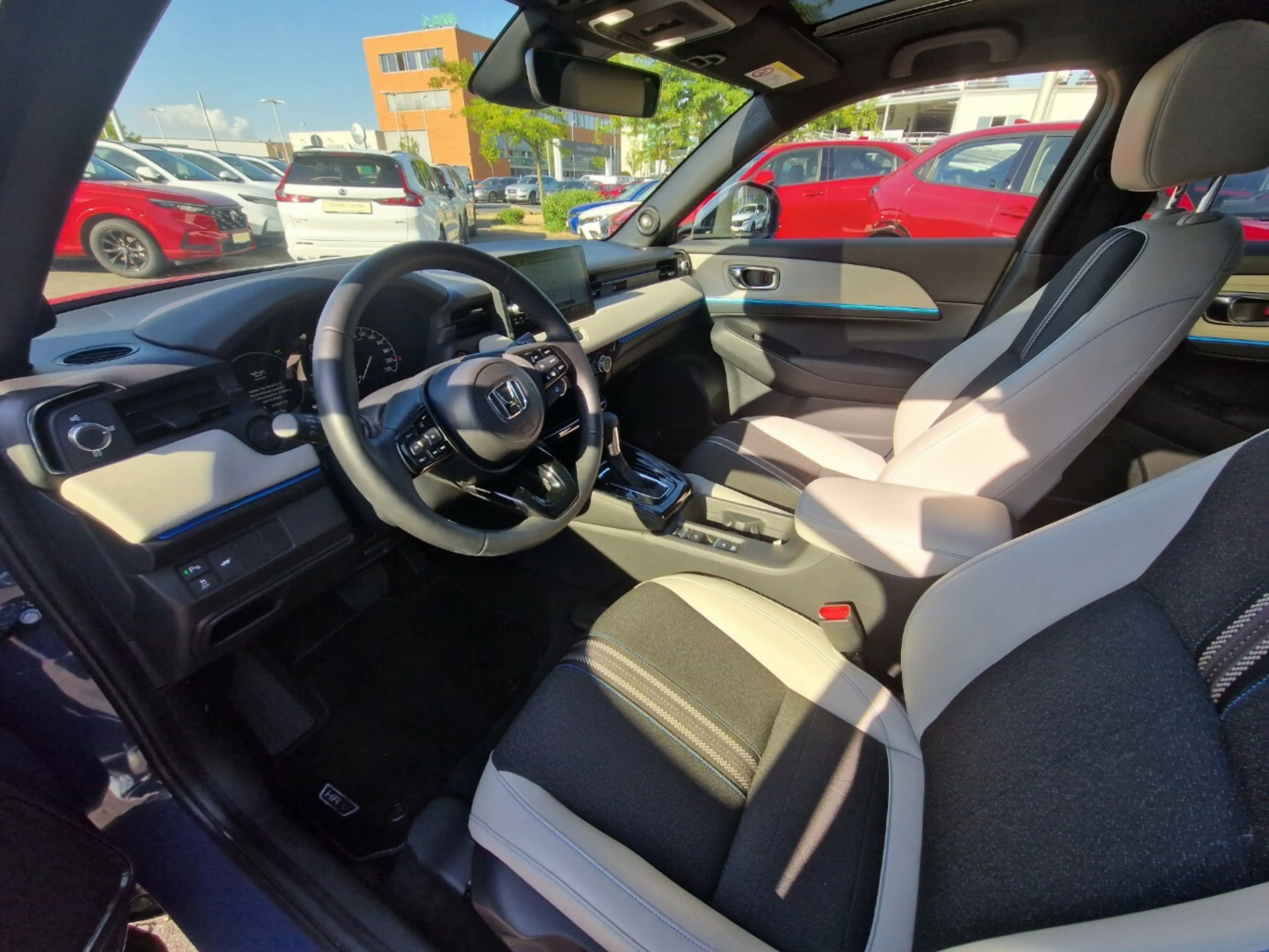 Honda HR-V Hybrid 1.5 Advance Style Plus|Pano — photo 9