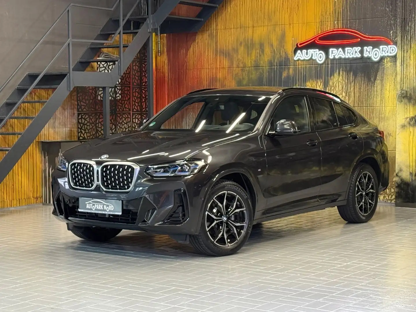 BMW X4 xDrive 30i M Sport LASER~HEADUP~KAMERA360~H&K Grau - 1