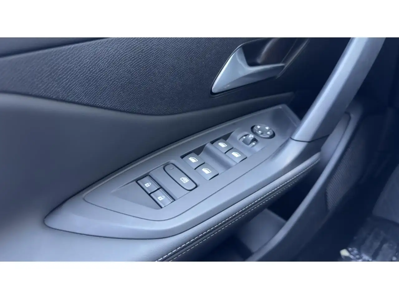Peugeot 308 2026 — фото 11
