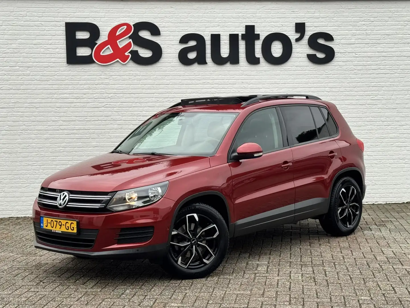 Volkswagen Tiguan 1.4 TSI Connected Series Cruise control Climate co Rosso - 1