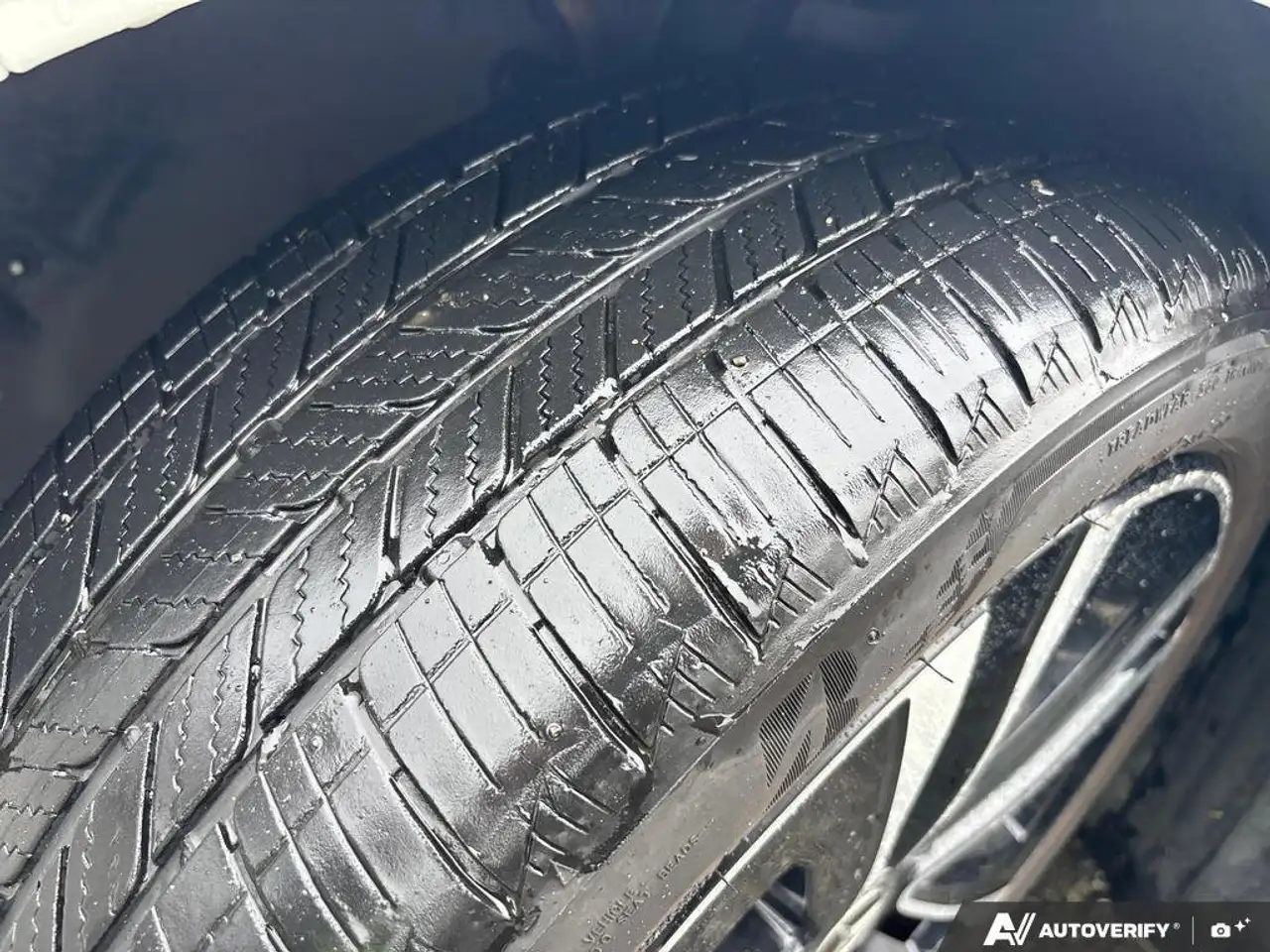Mercedes-Benz CLA снимка Mercedes-Benz CLA