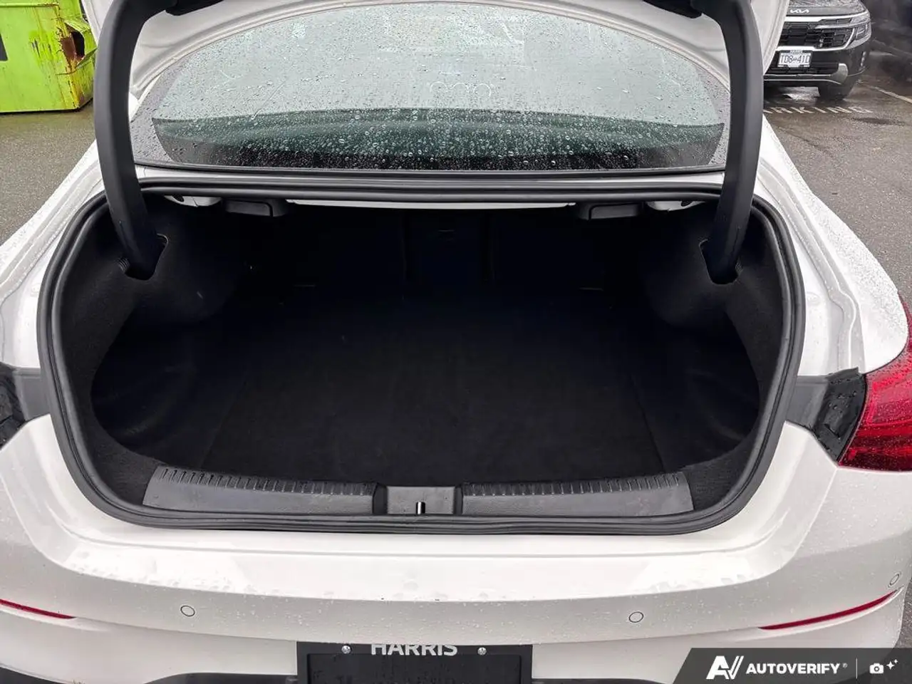 Mercedes-Benz CLA снимка Mercedes-Benz CLA