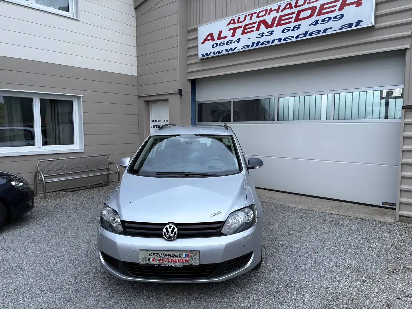 Volkswagen Golf Plus Golf Plus Rabbit BMT 1,6 TDI DPF  1.BESITZ  WENIG Grau - 2