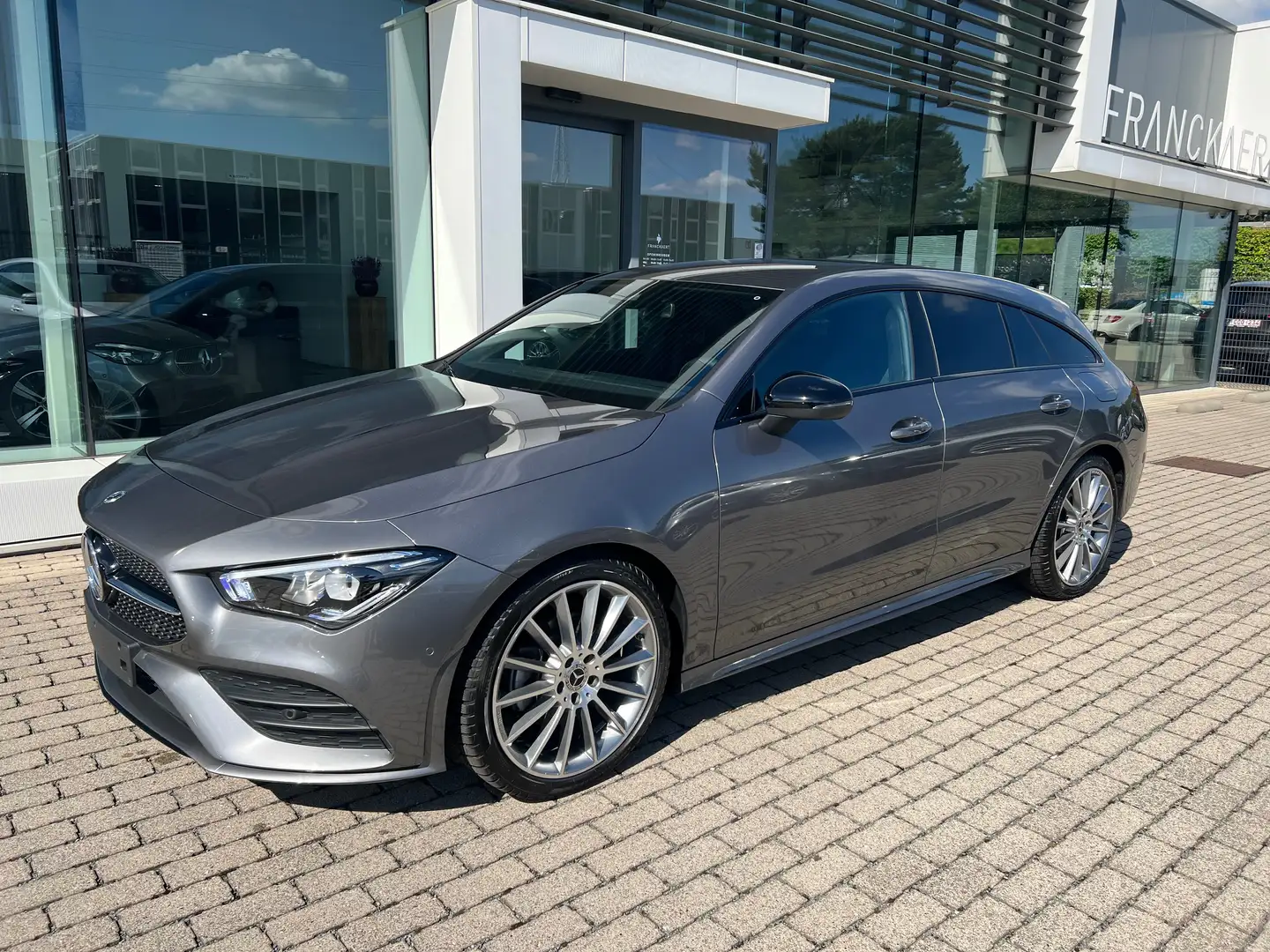 Mercedes-Benz CLA 200 AMG-Line Nightpakket Autom. LED Camera DAB Grijs - 1