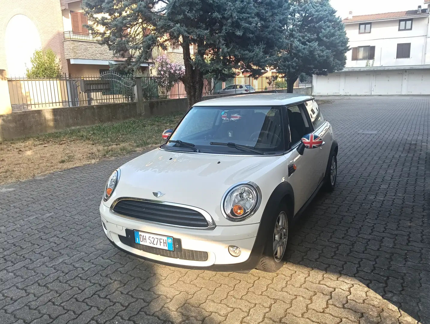 MINI One Mini III R56 2007 Hatchback 1.4 Chili Blanc - 1