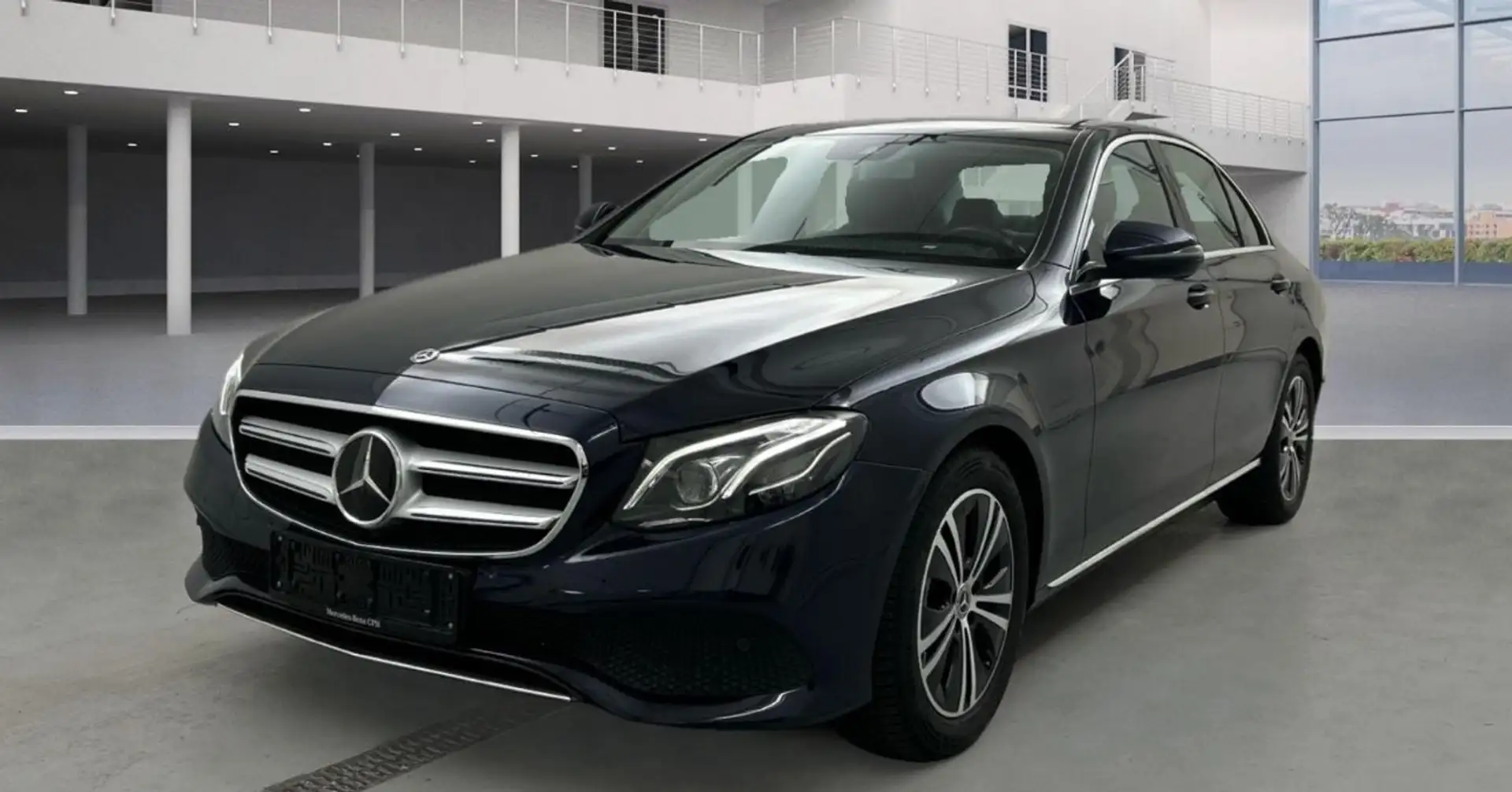 Mercedes-Benz E 300 /Widescreen/Burmester/Distronic/ Bleu - 1