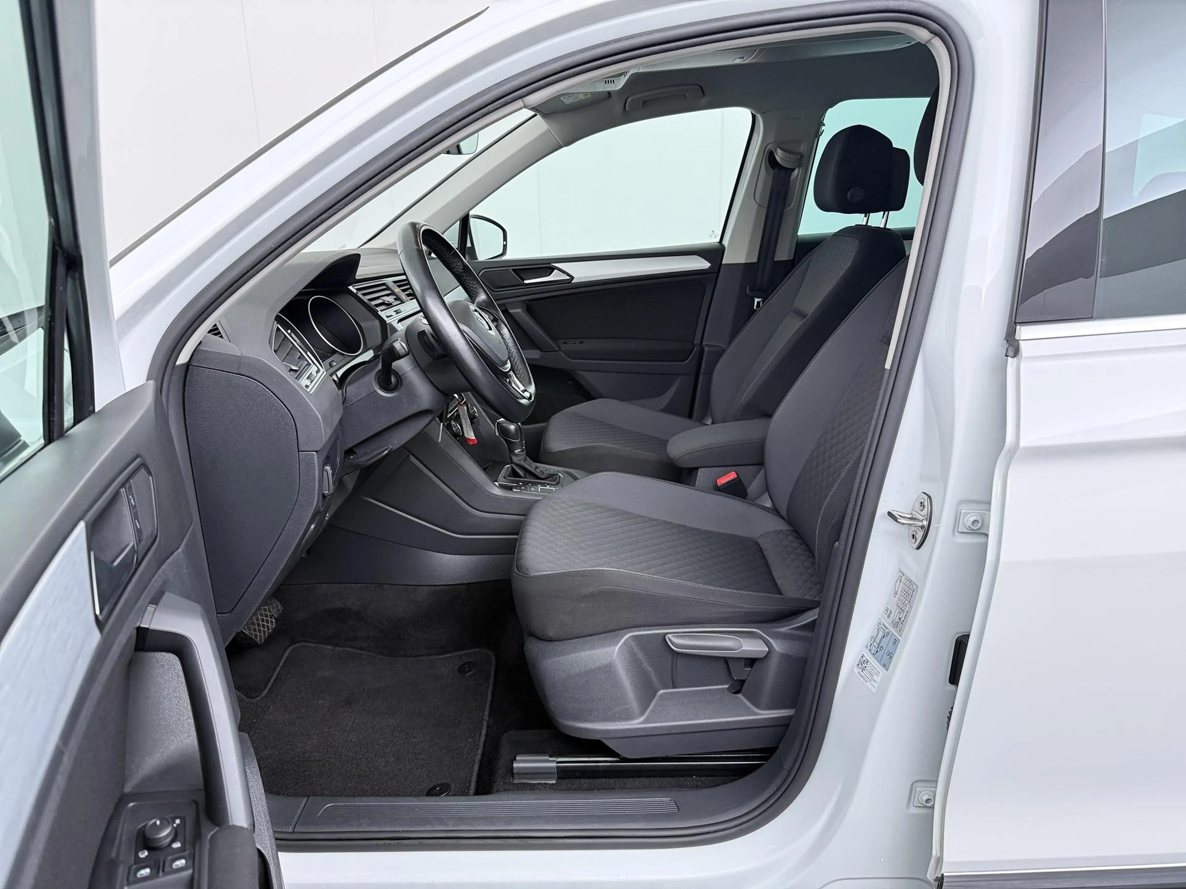 Volkswagen Tiguan 1.5 TSI ACT Comfortline Business - Navigatie - Cli — photo 11
