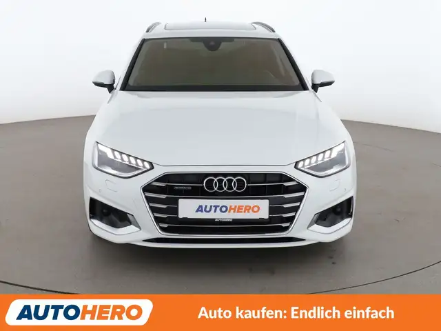 Audi A4 view 9