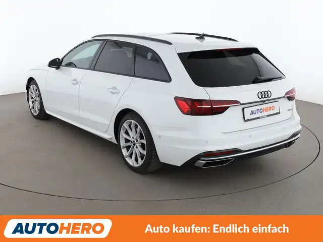 Audi A4 view 4