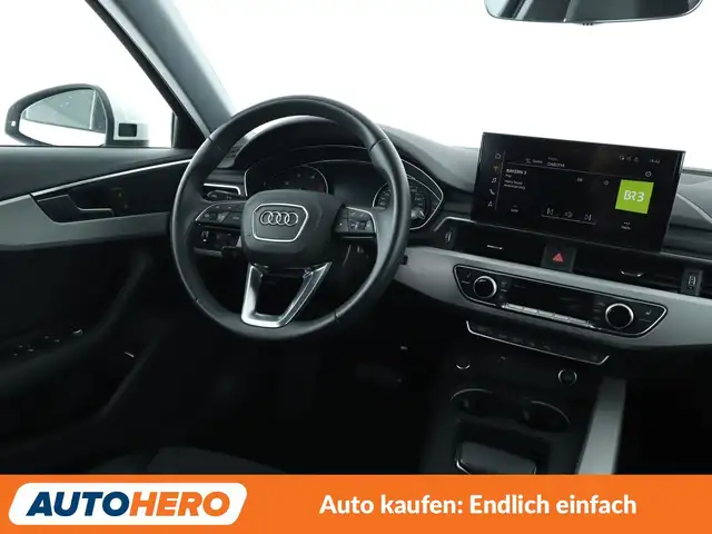 Audi A4 view 13