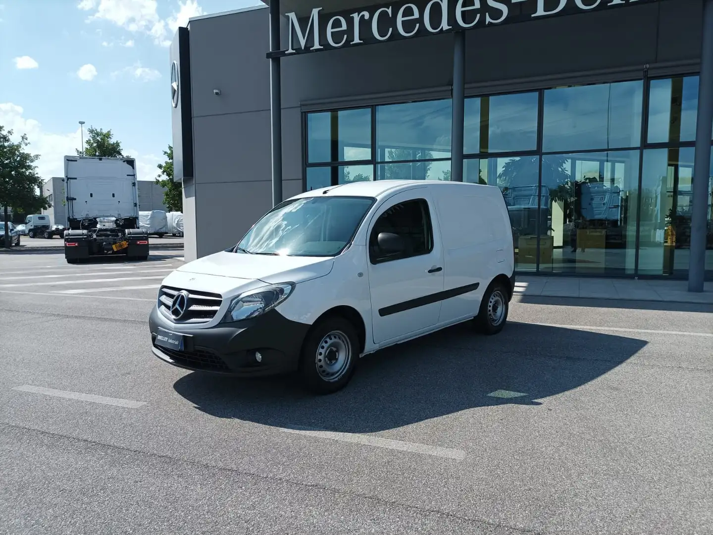 Mercedes-Benz Citan 111 cdi long blueff. e6d-temp Bianco - 2